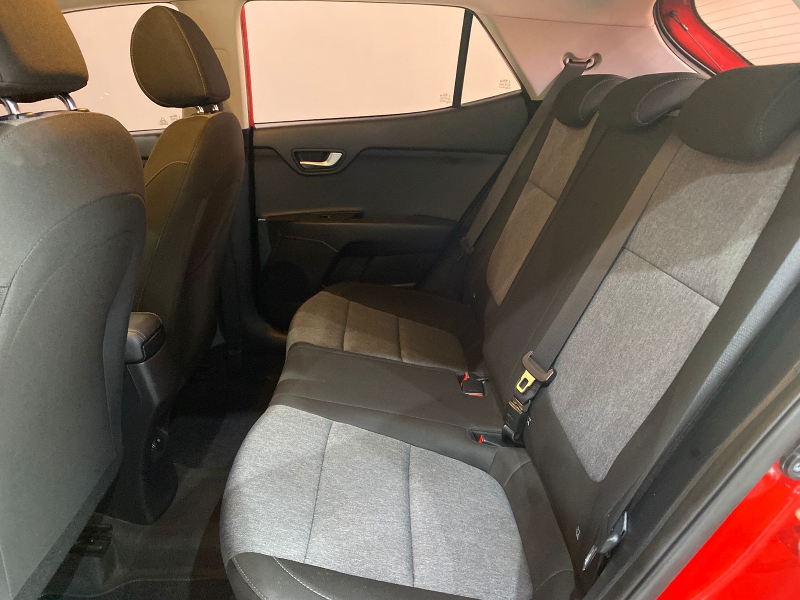 2021 Benzin Manuel Kia Stonic Kırmızı Gürel Tasarım Aksesuar Otomotiv San. Tic. Ltd. Şti.