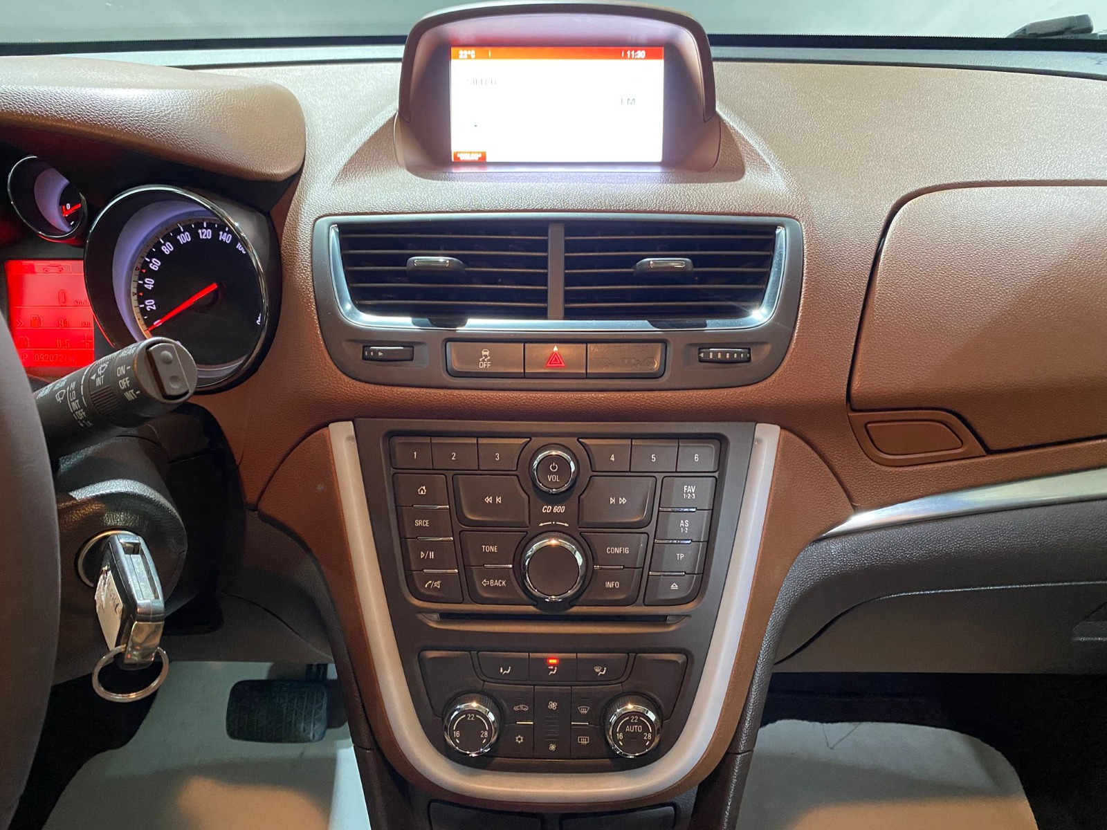 2015 Dizel Otomatik Opel Mokka Siyah Gürel Tasarım Aksesuar Otomotiv San. Tic. Ltd. Şti.