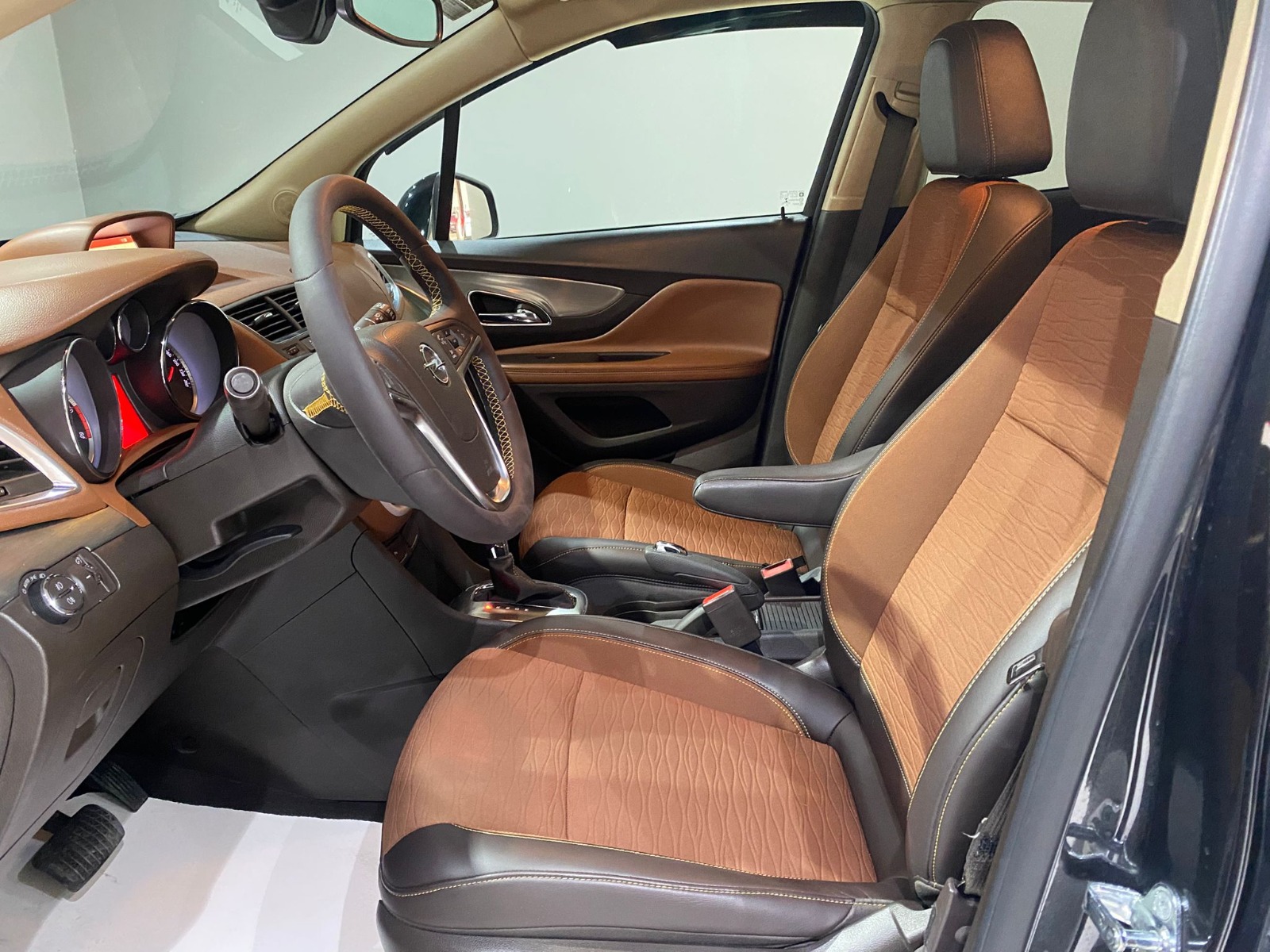 2015 Dizel Otomatik Opel Mokka Siyah Gürel Tasarım Aksesuar Otomotiv San. Tic. Ltd. Şti.