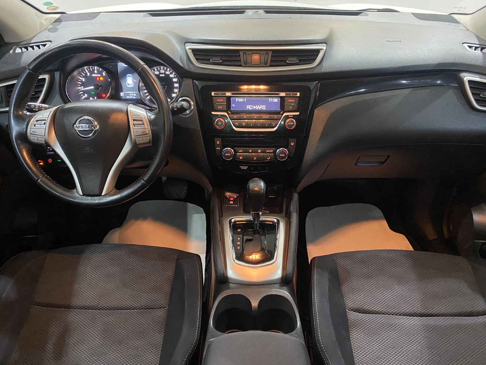 2015 Benzin Otomatik Nissan Qashqai Beyaz Gürel Tasarım Aksesuar Otomotiv San. Tic. Ltd. Şti.
