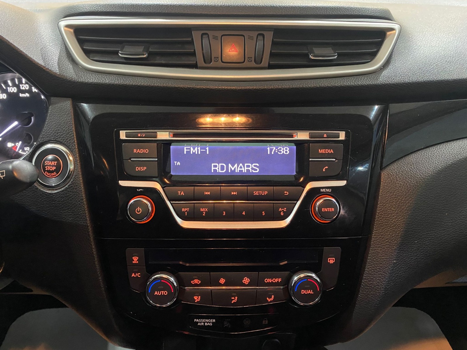 2015 Benzin Otomatik Nissan Qashqai Beyaz Gürel Tasarım Aksesuar Otomotiv San. Tic. Ltd. Şti.