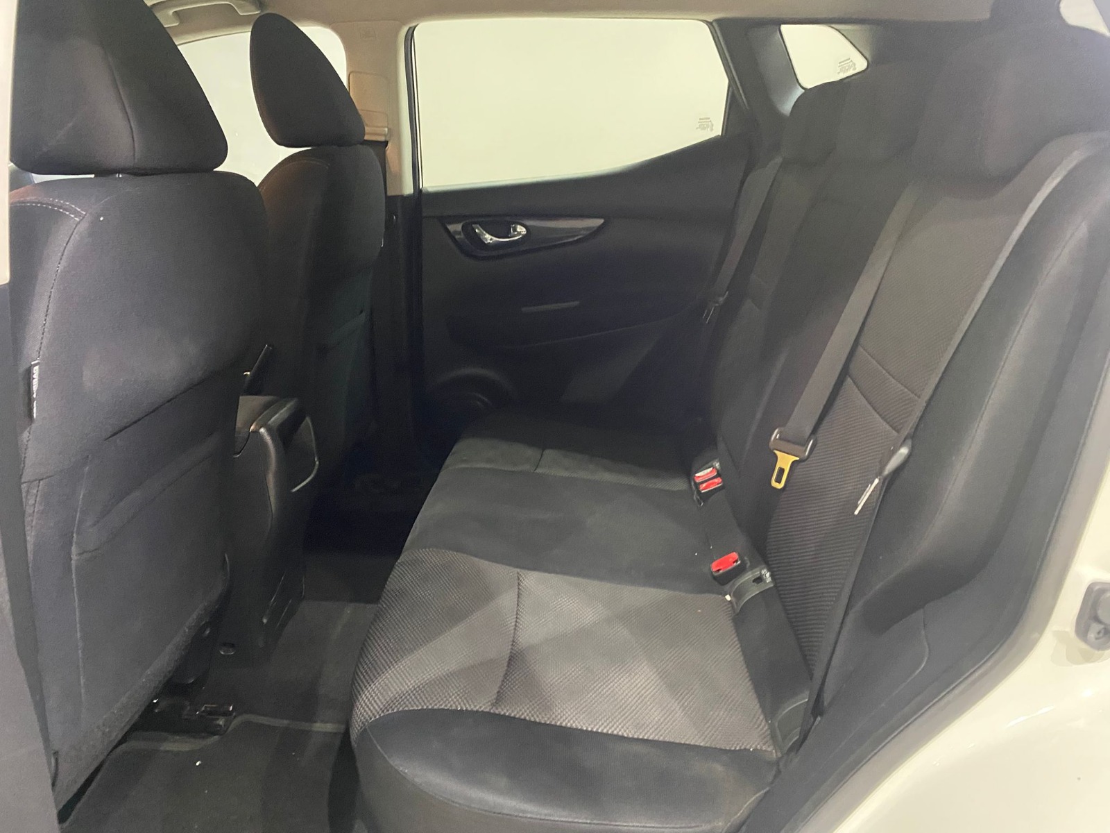 2015 Benzin Otomatik Nissan Qashqai Beyaz Gürel Tasarım Aksesuar Otomotiv San. Tic. Ltd. Şti.