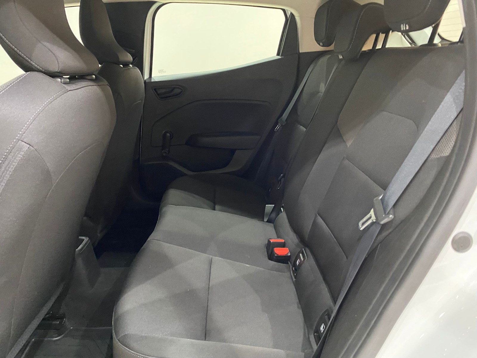 2022 Benzin Manuel Renault Clio Beyaz Gürel Tasarım Aksesuar Otomotiv San. Tic. Ltd. Şti.