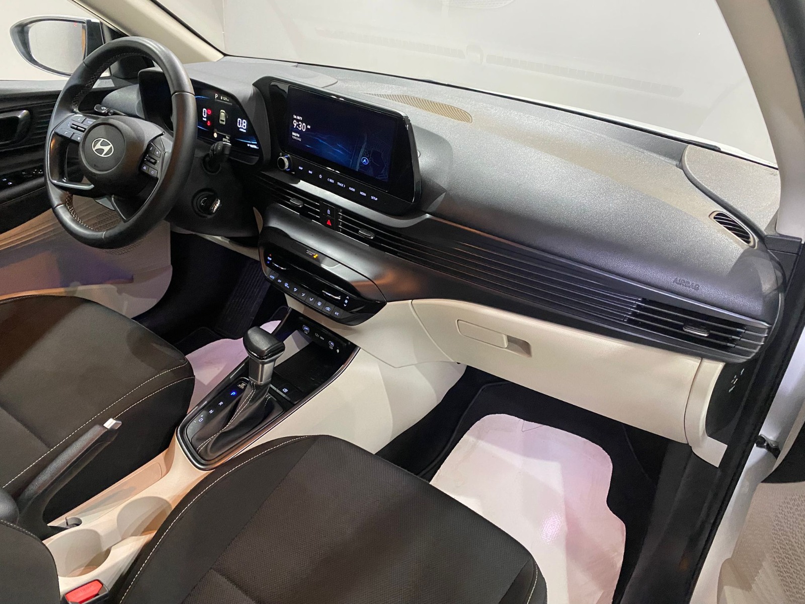 2024 Benzin Otomatik Hyundai Bayon Beyaz Gürel Tasarım Aksesuar Otomotiv San. Tic. Ltd. Şti.