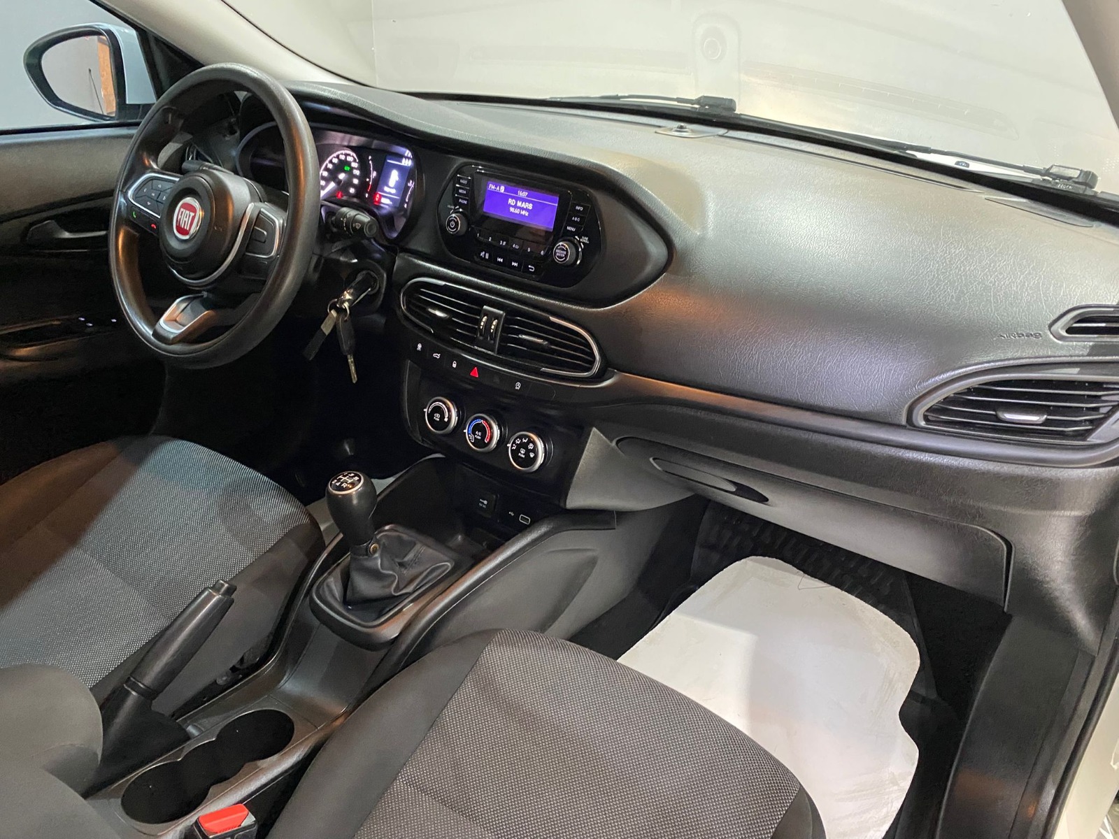 2022 Dizel Manuel Fiat Egea Beyaz Gürel Tasarım Aksesuar Otomotiv San. Tic. Ltd. Şti.