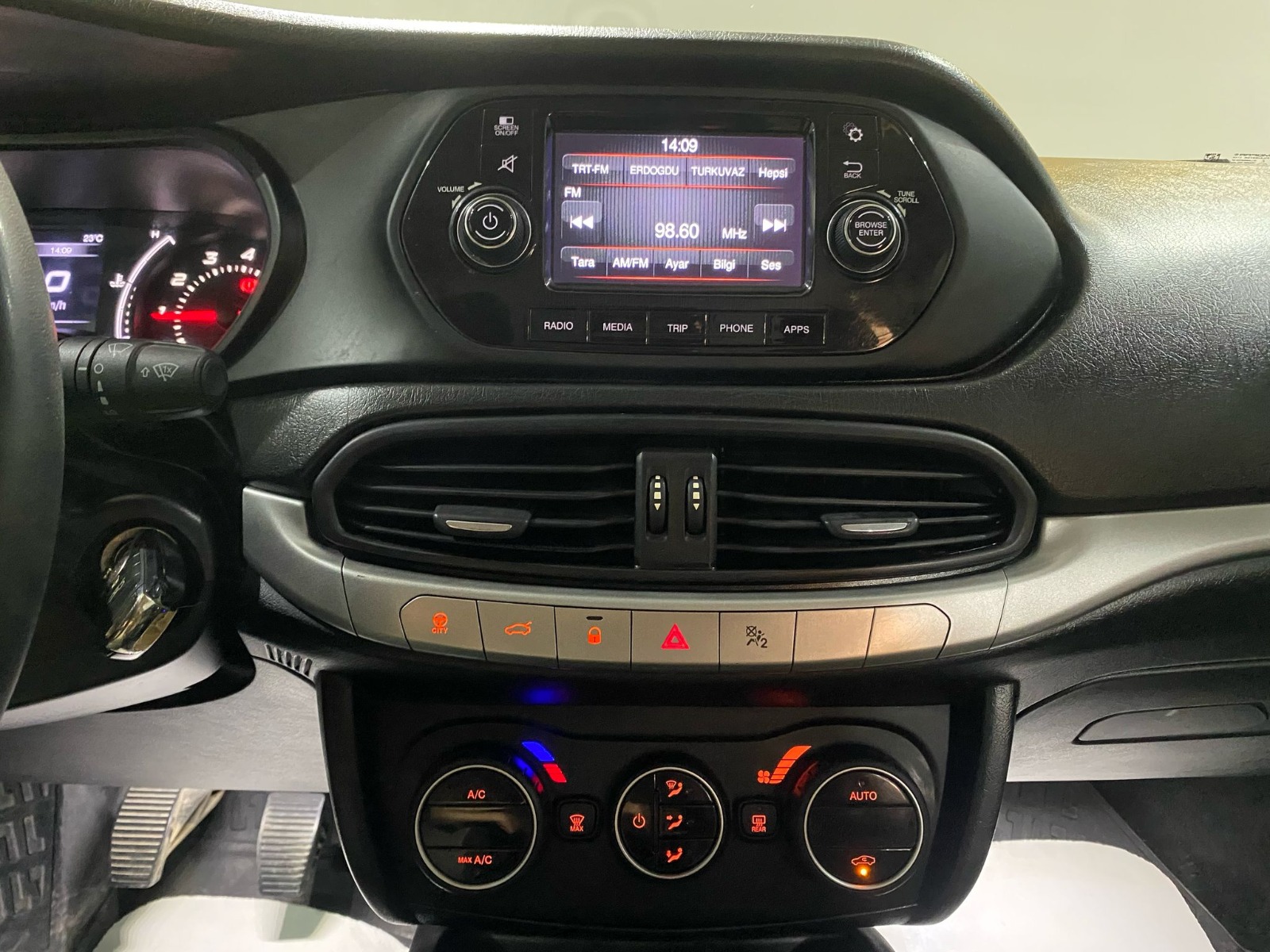 2018 Benzin Manuel Fiat Egea Beyaz Gürel Tasarım Aksesuar Otomotiv San. Tic. Ltd. Şti.