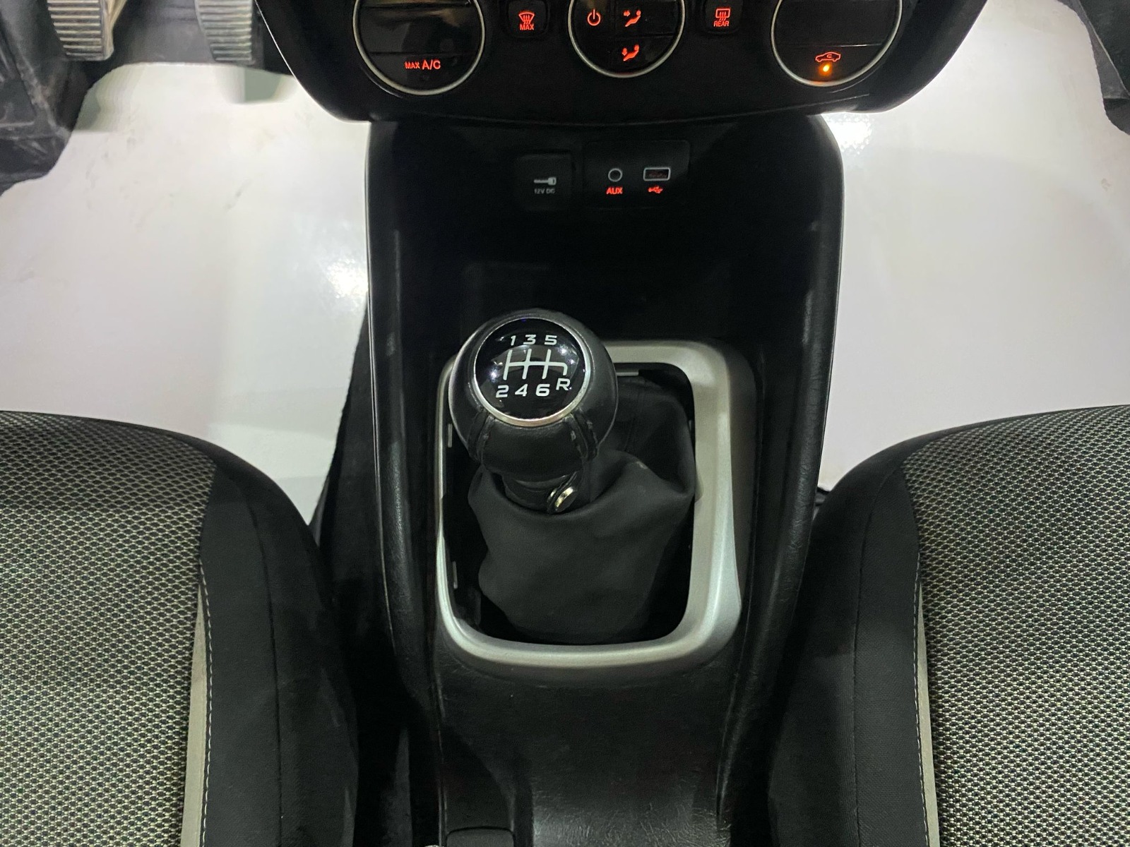 2018 Benzin Manuel Fiat Egea Beyaz Gürel Tasarım Aksesuar Otomotiv San. Tic. Ltd. Şti.