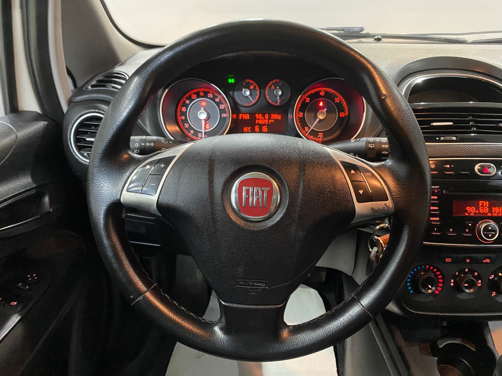2014 Dizel Manuel Fiat Punto Beyaz Gürel Tasarım Aksesuar Otomotiv San. Tic. Ltd. Şti.