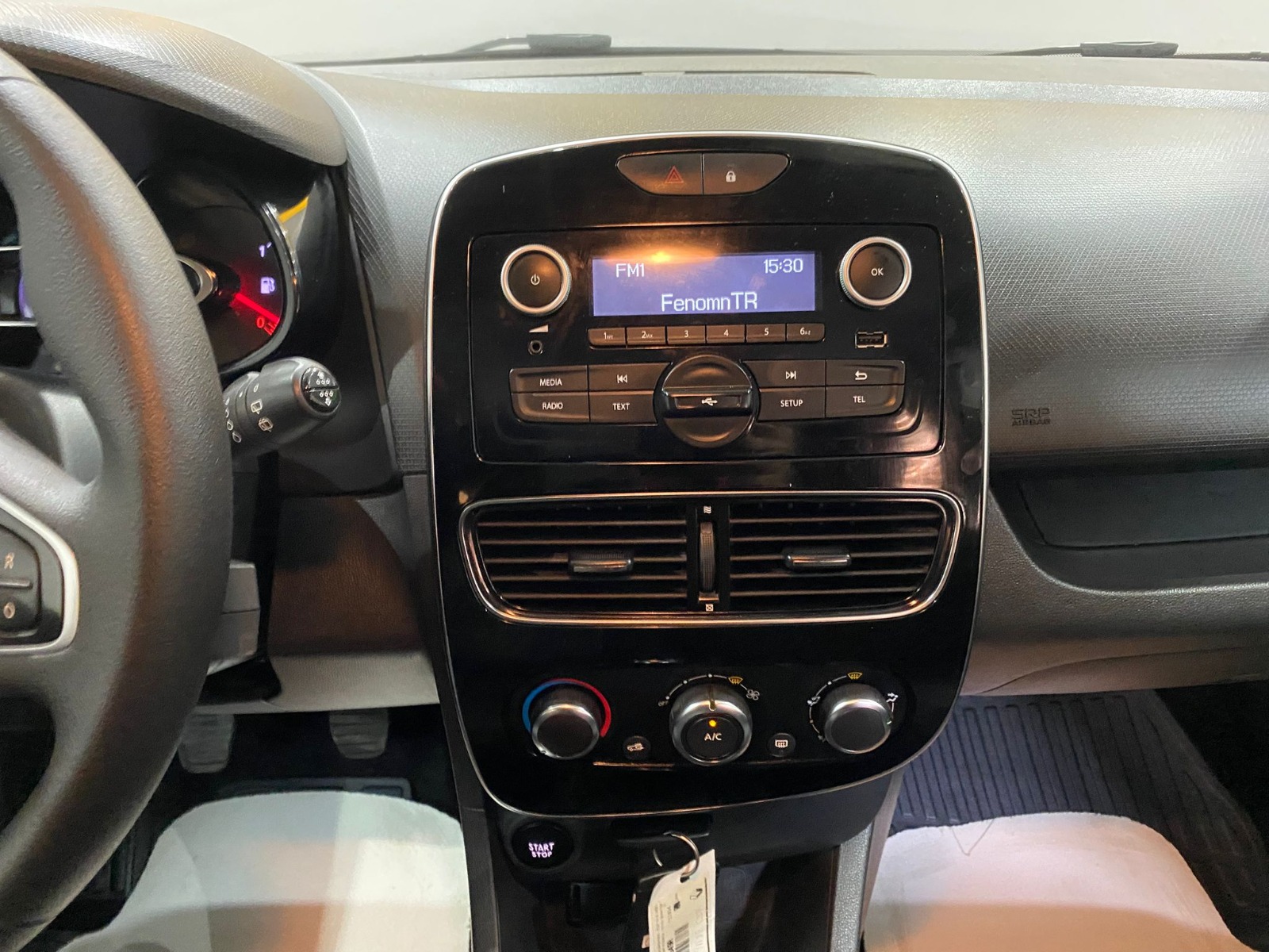 2019 Dizel Manuel Renault Clio Beyaz Gürel Tasarım Aksesuar Otomotiv San. Tic. Ltd. Şti.