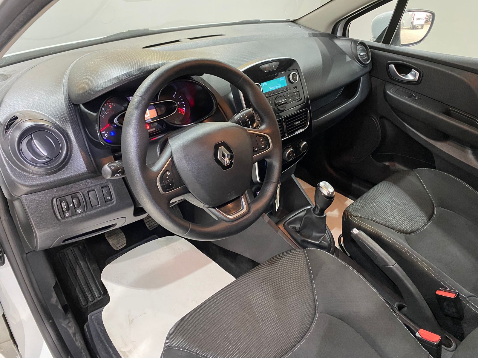 2019 Dizel Manuel Renault Clio Beyaz Gürel Tasarım Aksesuar Otomotiv San. Tic. Ltd. Şti.