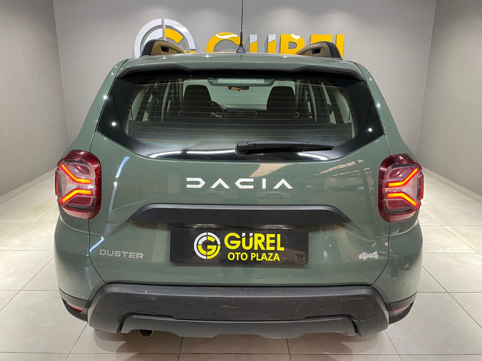 2023 Benzin Manuel Dacia Duster Yeşil Gürel Tasarım Aksesuar Otomotiv San. Tic. Ltd. Şti.
