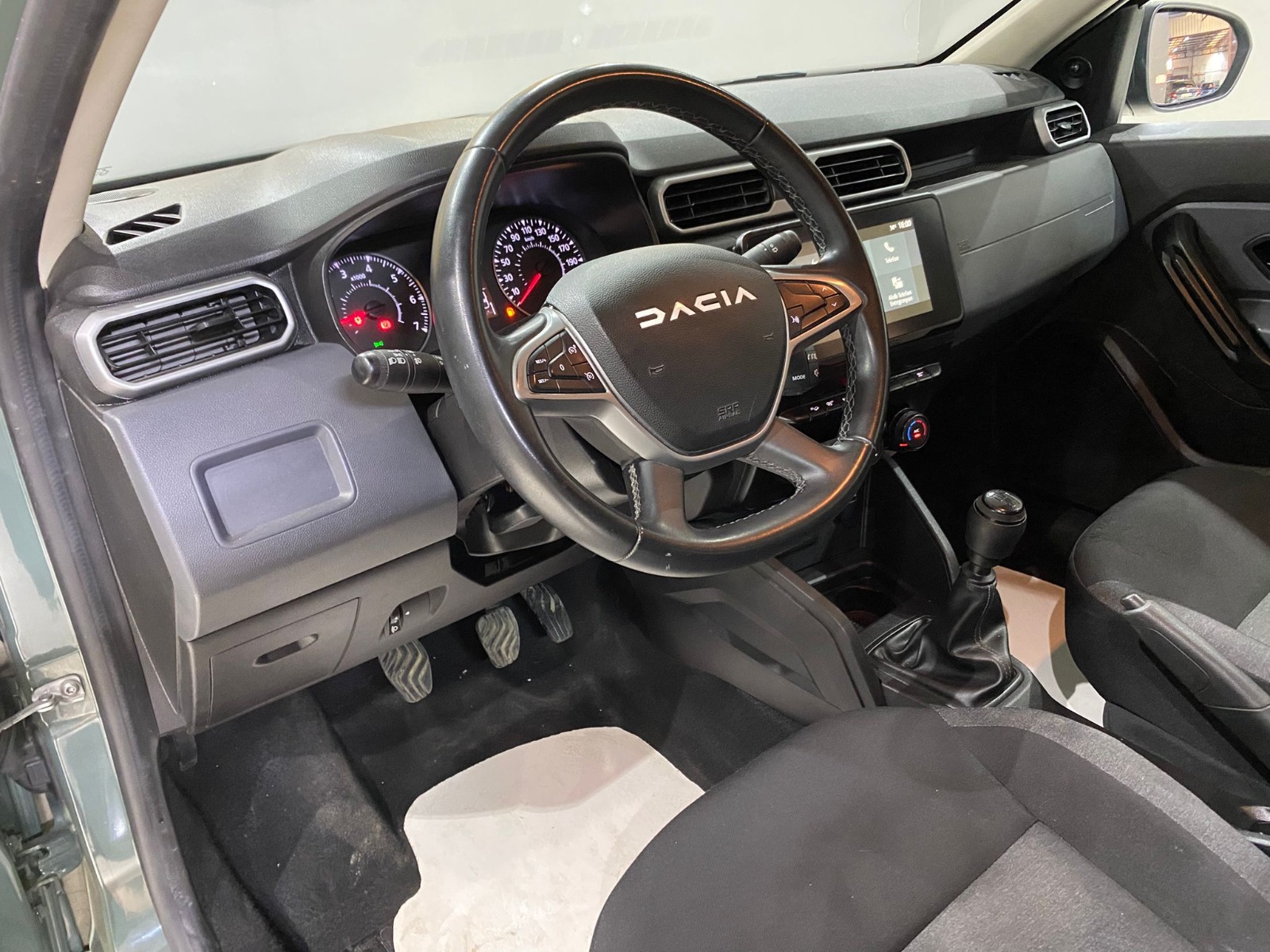 2023 Benzin Manuel Dacia Duster Yeşil Gürel Tasarım Aksesuar Otomotiv San. Tic. Ltd. Şti.