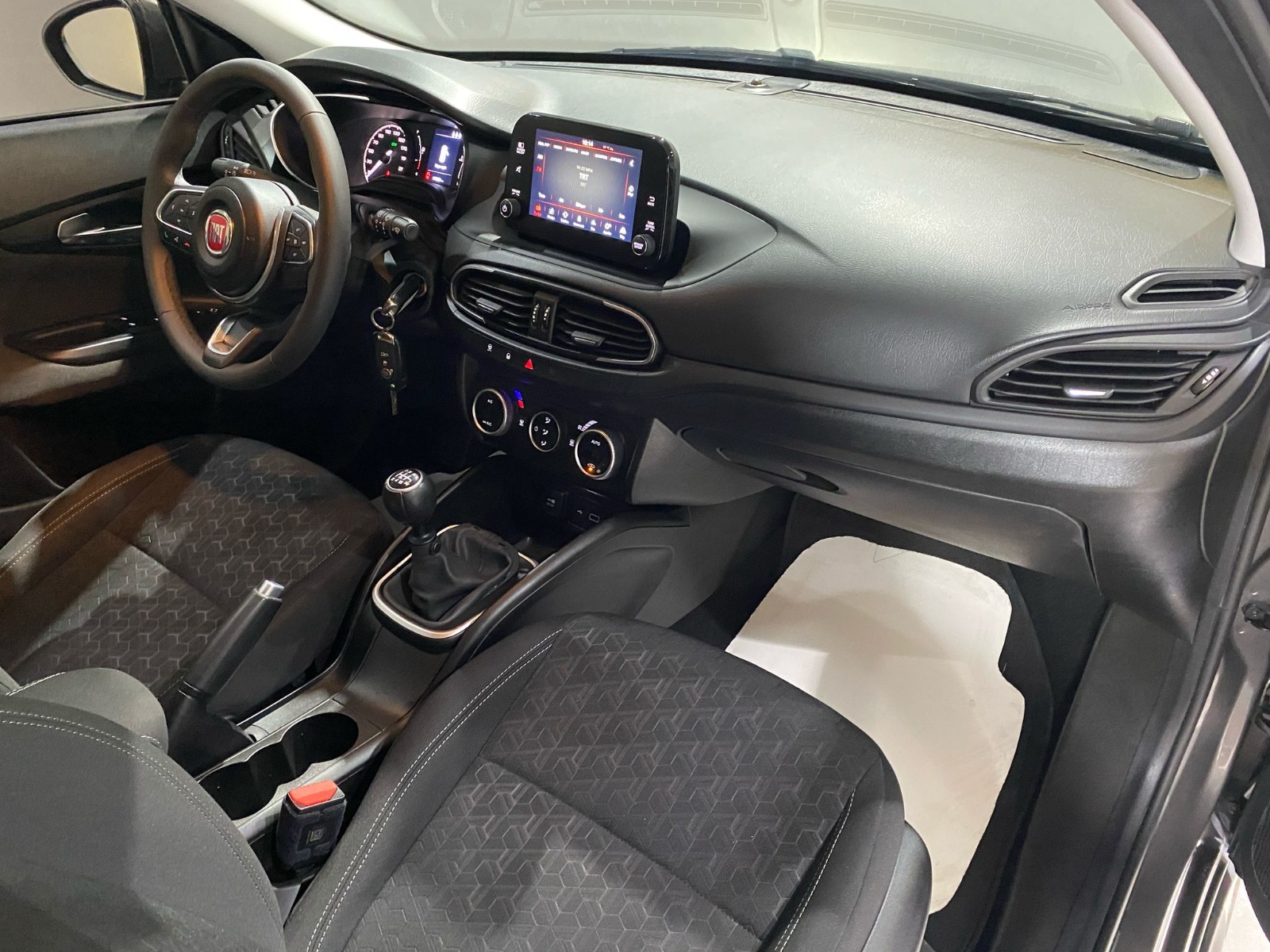 2023 Benzin Manuel Fiat Egea Gri Gürel Tasarım Aksesuar Otomotiv San. Tic. Ltd. Şti.