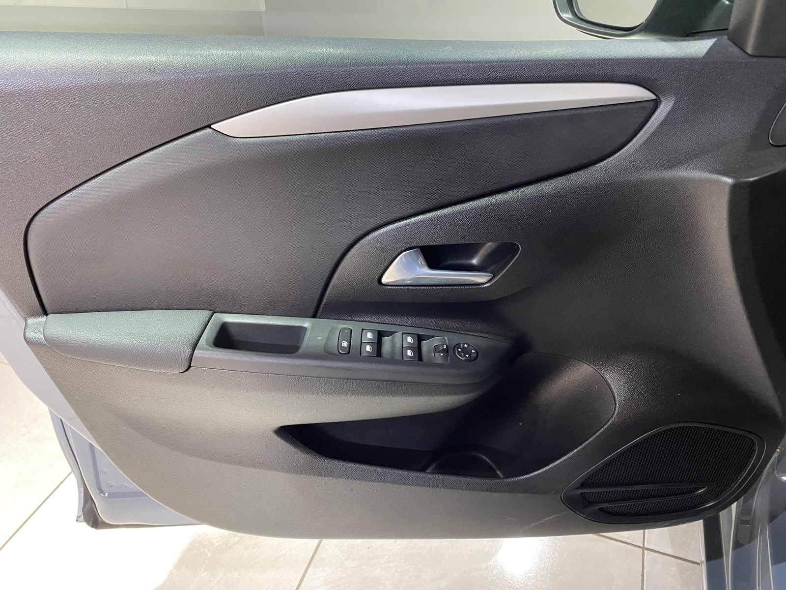 2025 Benzin Otomatik Opel Corsa Gri Gürel Tasarım Aksesuar Otomotiv San. Tic. Ltd. Şti.