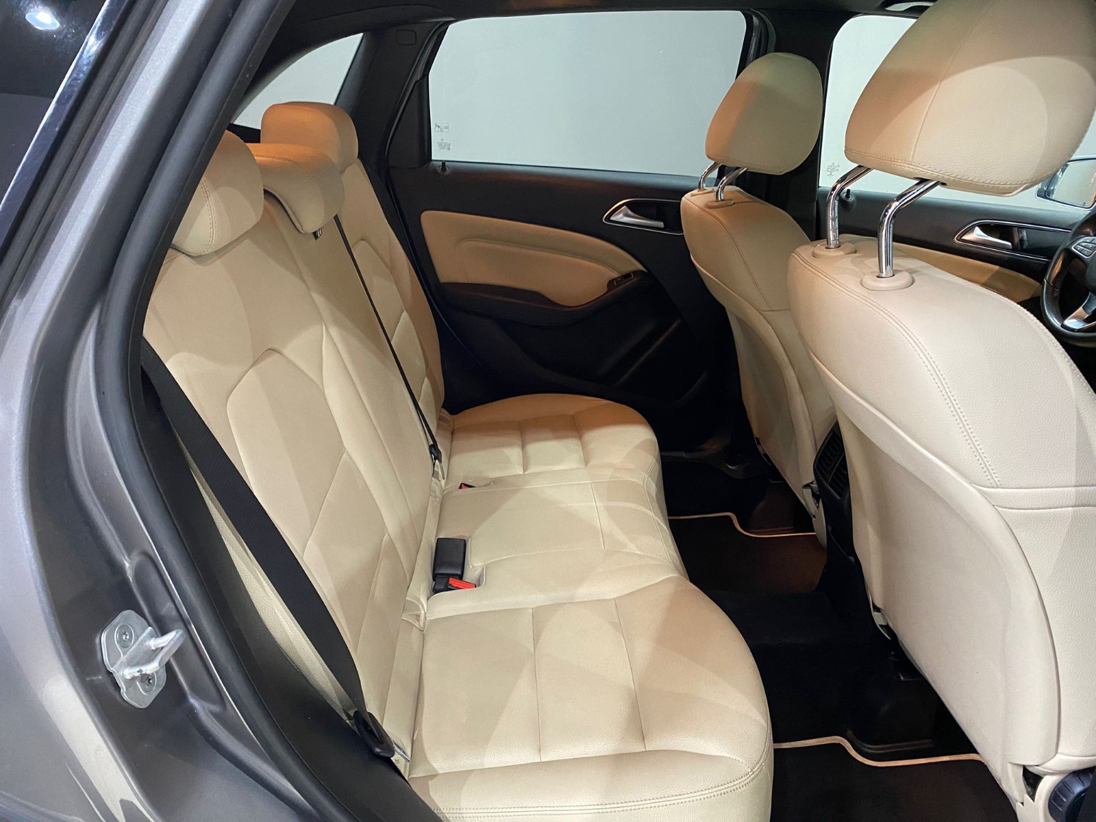 2016 Benzin Otomatik Mercedes-Benz B Serisi Gri Gürel Tasarım Aksesuar Otomotiv San. Tic. Ltd. Şti.