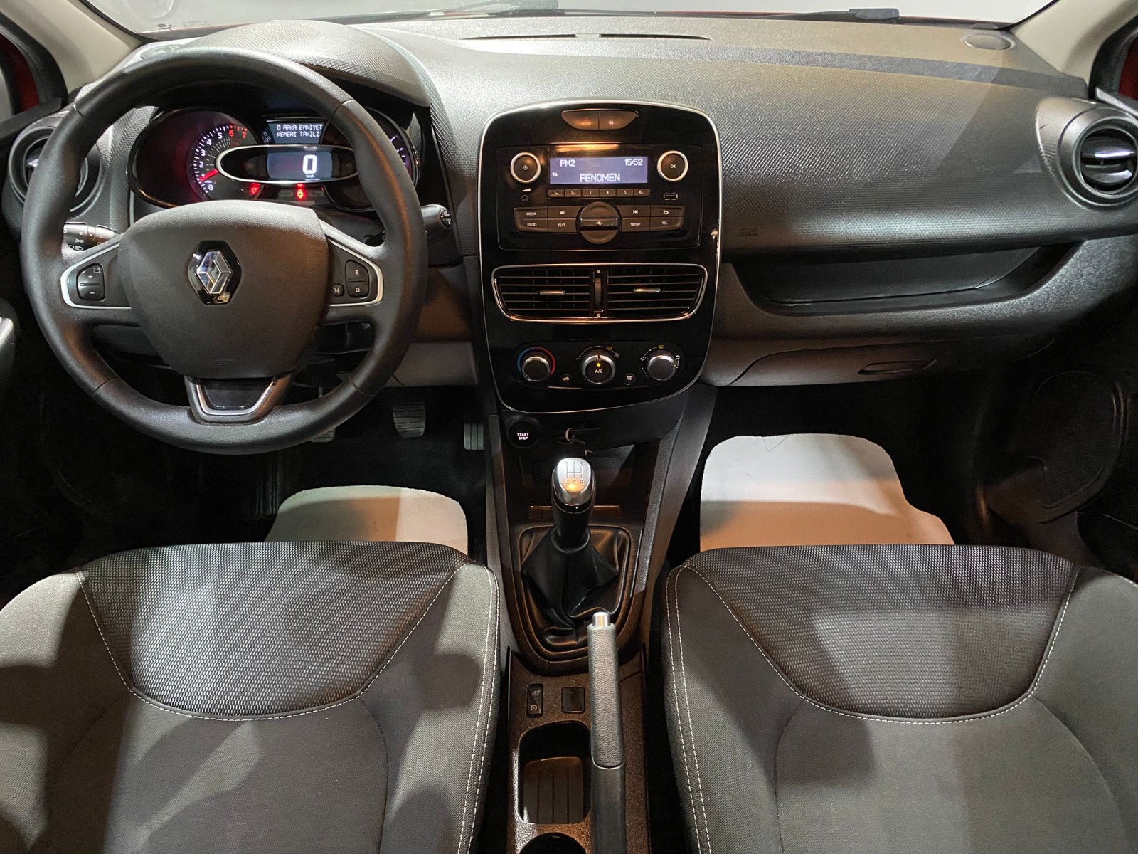 2019 Benzin Manuel Renault Clio Kırmızı Gürel Tasarım Aksesuar Otomotiv San. Tic. Ltd. Şti.