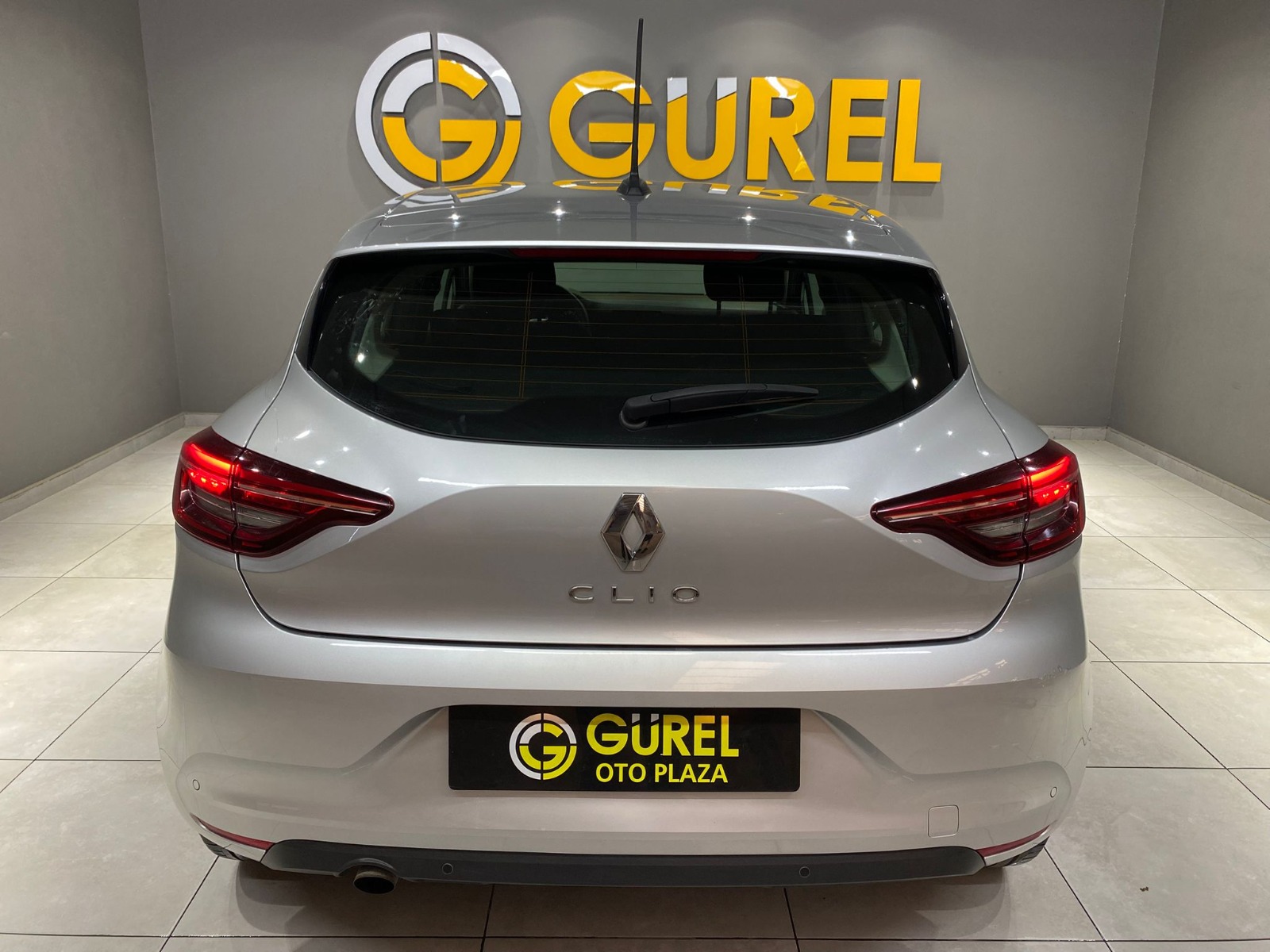 2020 Benzin Manuel Renault Clio Gümüş Gri Gürel Tasarım Aksesuar Otomotiv San. Tic. Ltd. Şti.