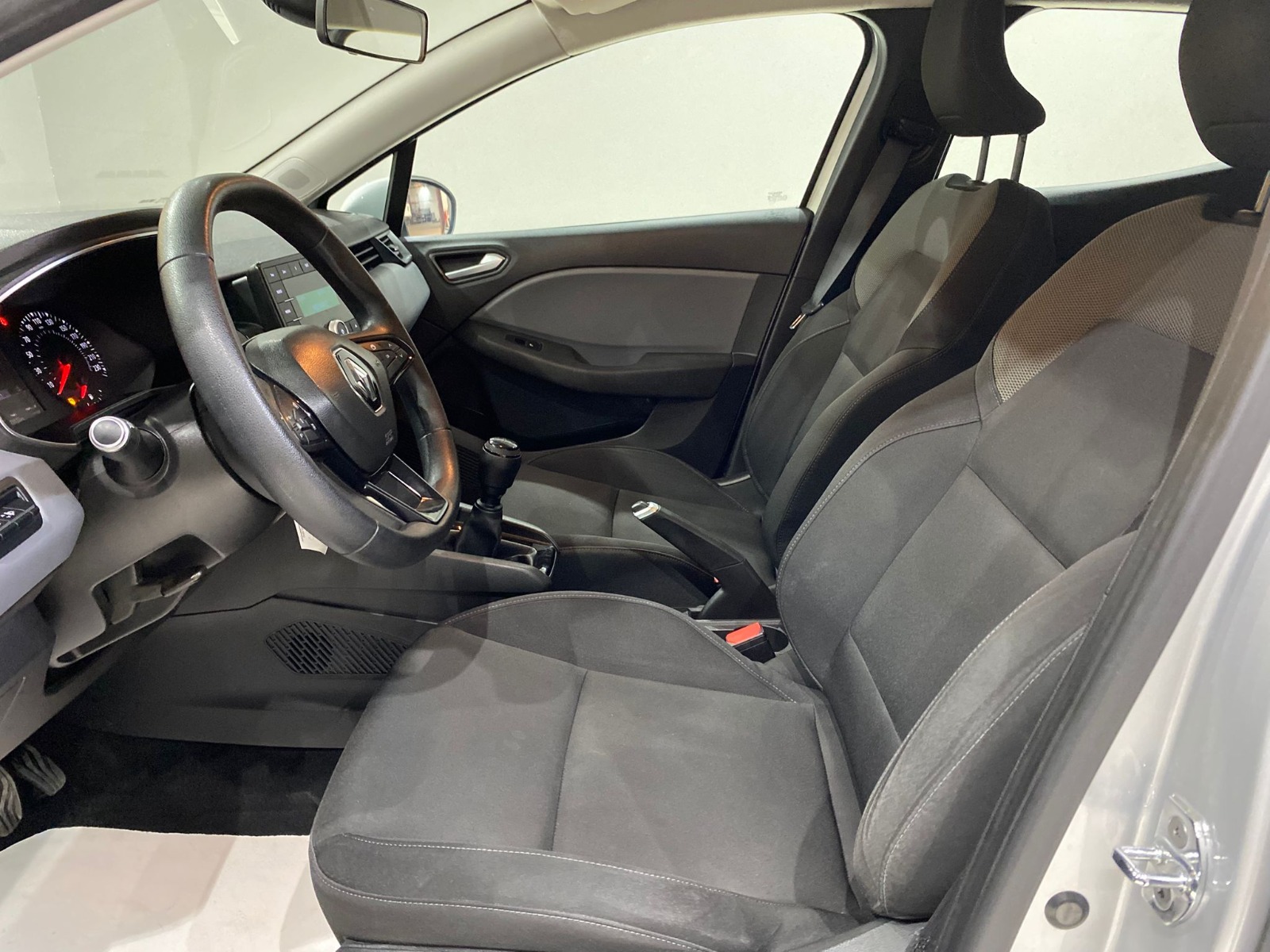 2020 Benzin Manuel Renault Clio Gümüş Gri Gürel Tasarım Aksesuar Otomotiv San. Tic. Ltd. Şti.