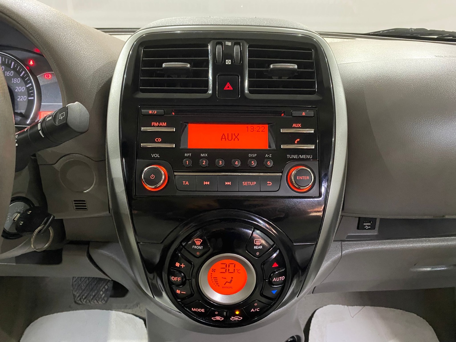 2016 Benzin Otomatik Nissan Micra Mavi Gürel Tasarım Aksesuar Otomotiv San. Tic. Ltd. Şti.