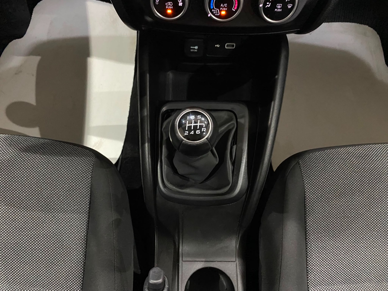 2022 Benzin Manuel Fiat Egea Beyaz Gürel Tasarım Aksesuar Otomotiv San. Tic. Ltd. Şti.