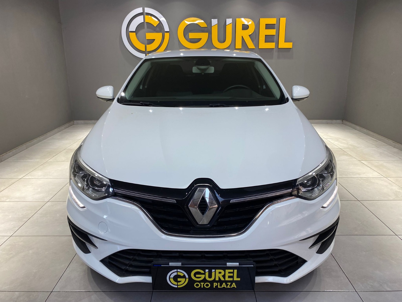 2023 Benzin Otomatik Renault Megane Beyaz Gürel Tasarım Aksesuar Otomotiv San. Tic. Ltd. Şti.