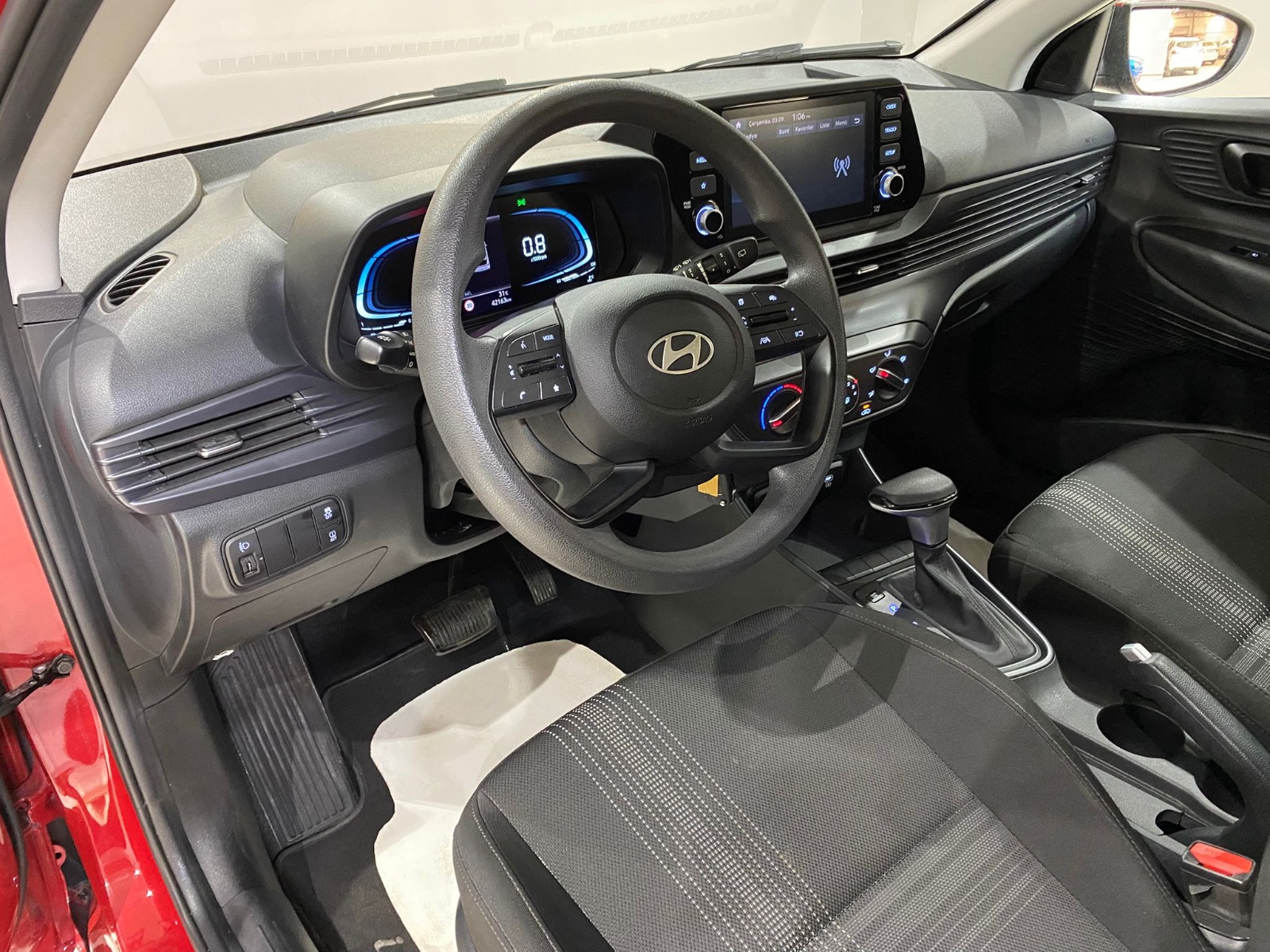 2024 Benzin Otomatik Hyundai i20 Kırmızı Gürel Tasarım Aksesuar Otomotiv San. Tic. Ltd. Şti.