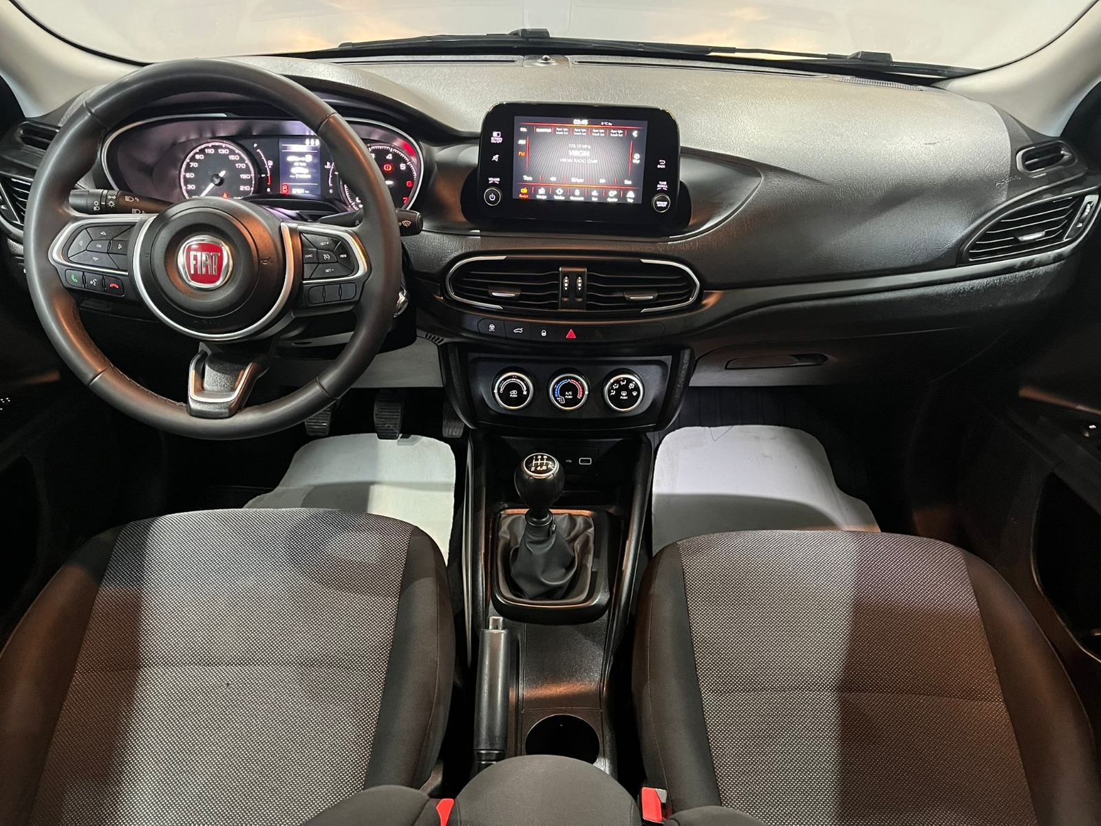 2023 Benzin Manuel Fiat Egea Mavi Gürel Tasarım Aksesuar Otomotiv San. Tic. Ltd. Şti.