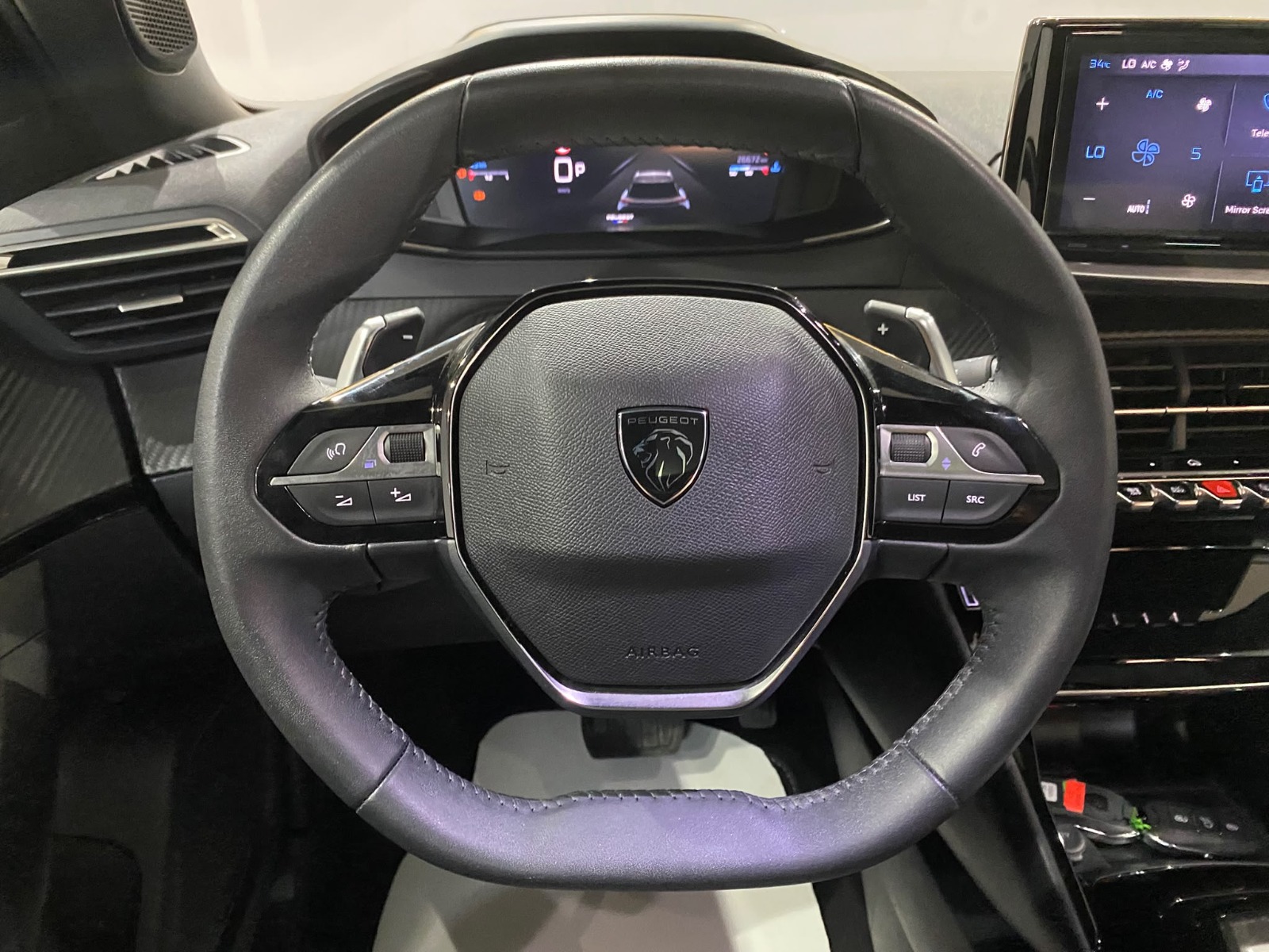 2025 Benzin Otomatik Peugeot 2008 Gümüş Gri Gürel Tasarım Aksesuar Otomotiv San. Tic. Ltd. Şti.