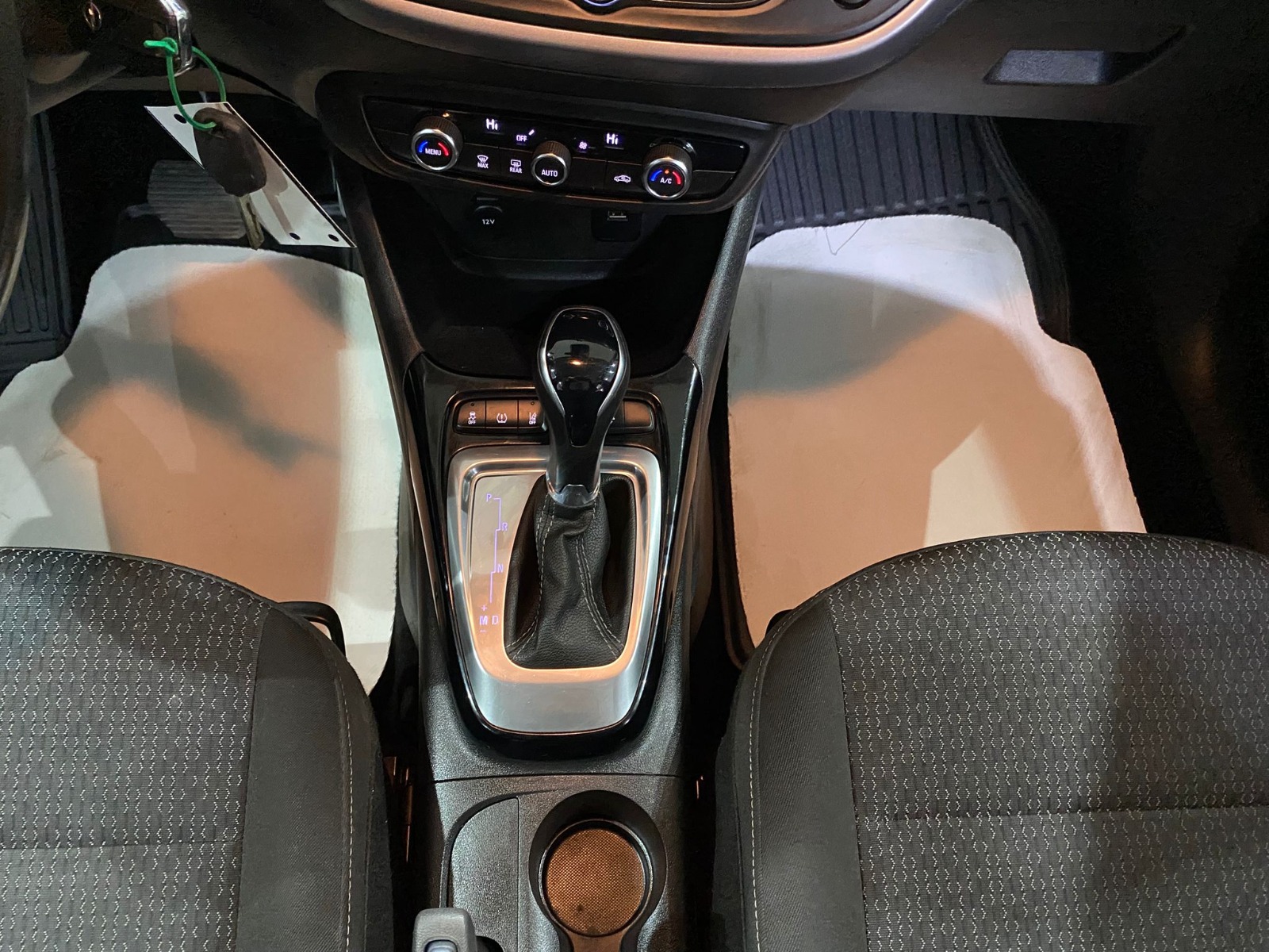 2024 Benzin Otomatik Opel Crossland Beyaz Gürel Tasarım Aksesuar Otomotiv San. Tic. Ltd. Şti.