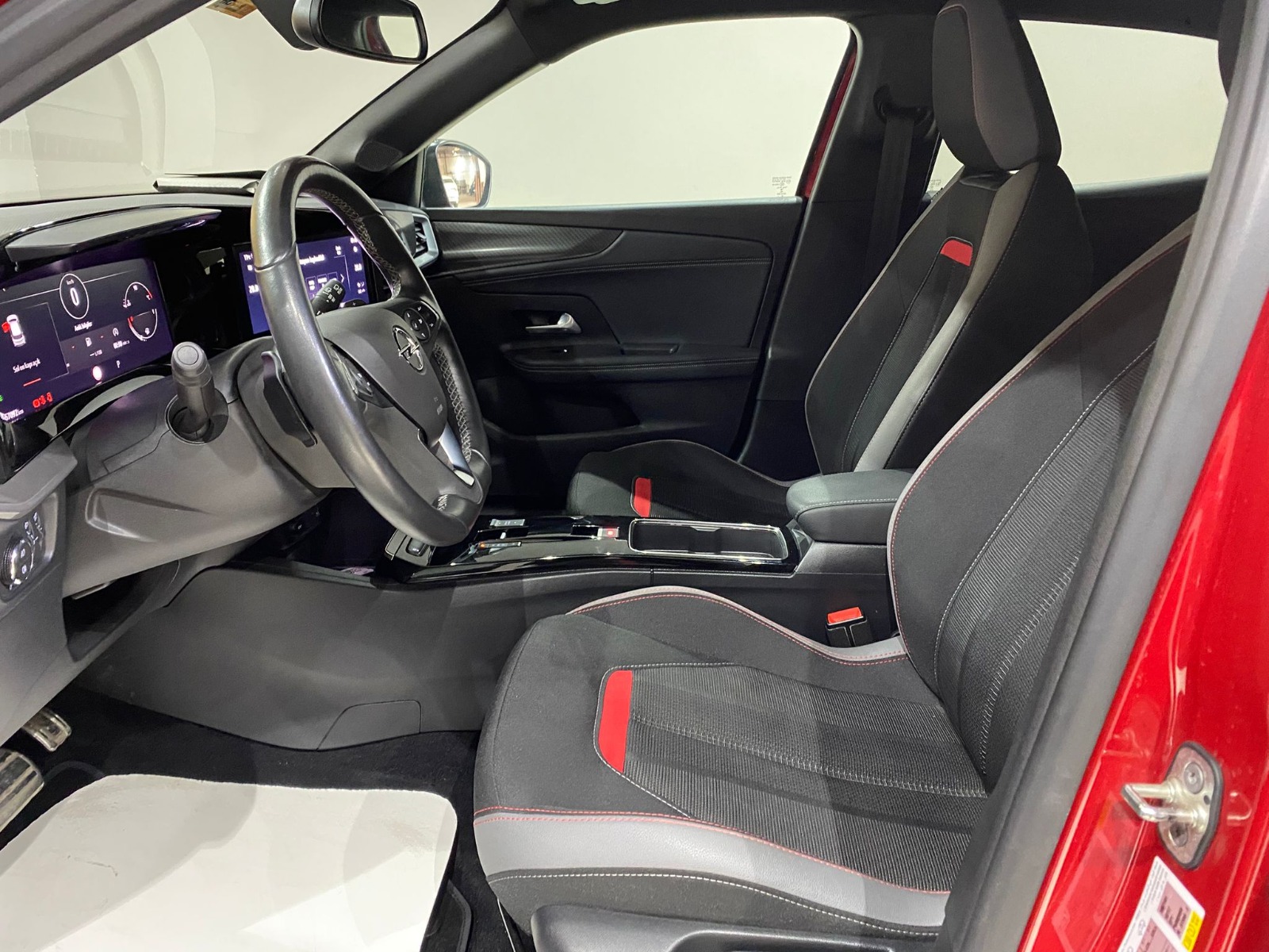 2023 Benzin Otomatik Opel Mokka Kırmızı Gürel Tasarım Aksesuar Otomotiv San. Tic. Ltd. Şti.