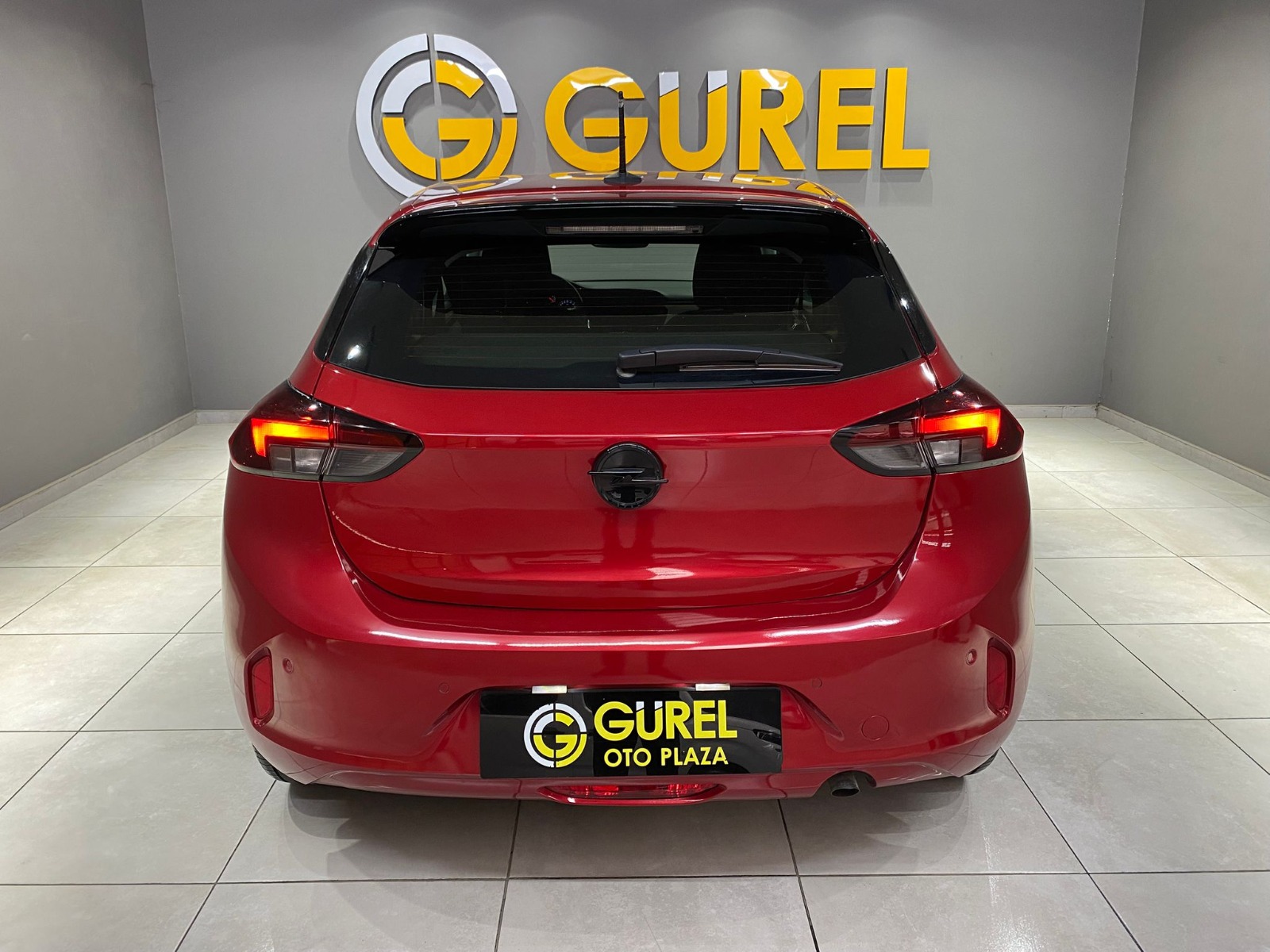 2025 Benzin Otomatik Opel Corsa Kırmızı Gürel Tasarım Aksesuar Otomotiv San. Tic. Ltd. Şti.