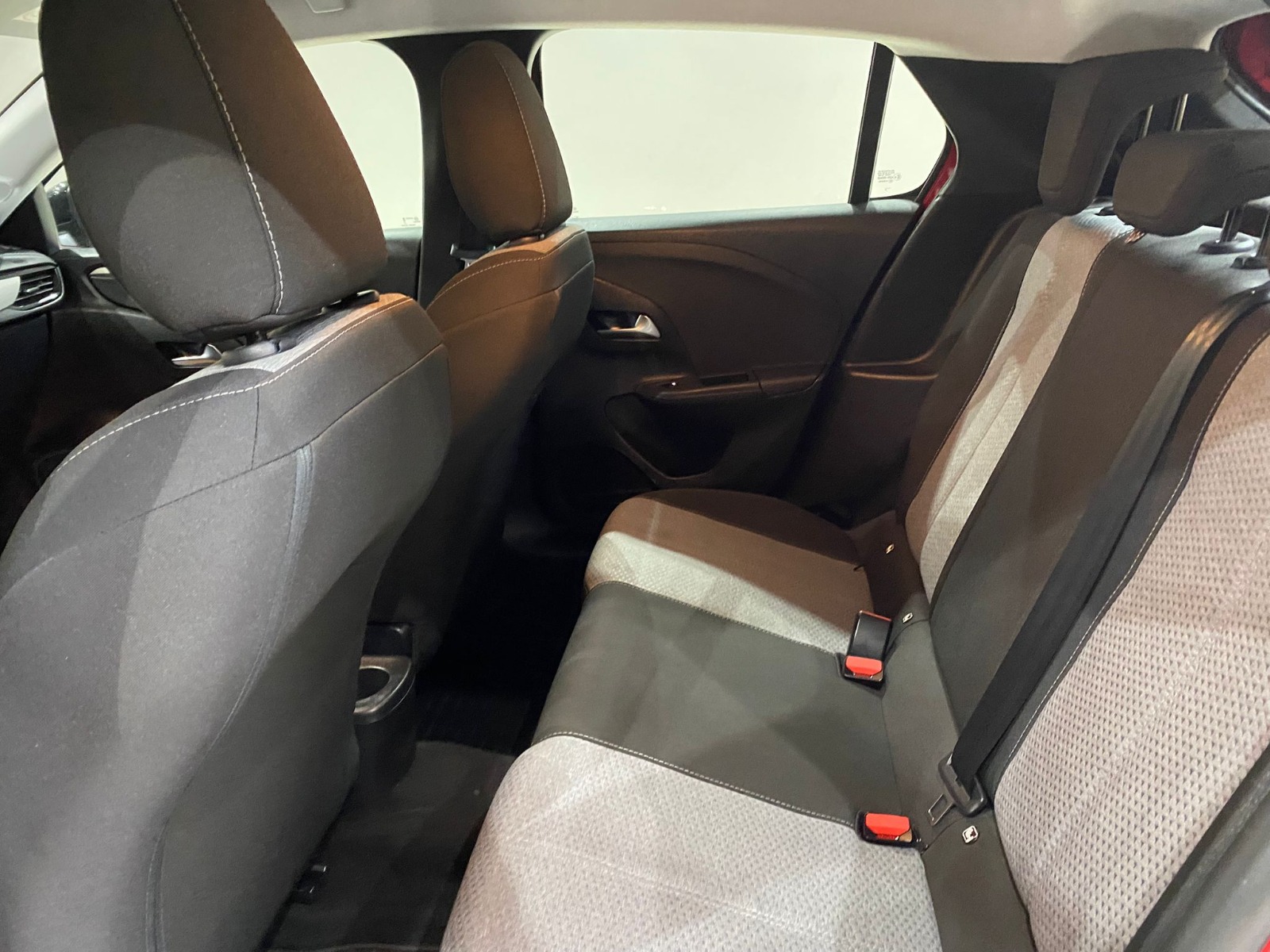 2025 Benzin Otomatik Opel Corsa Kırmızı Gürel Tasarım Aksesuar Otomotiv San. Tic. Ltd. Şti.