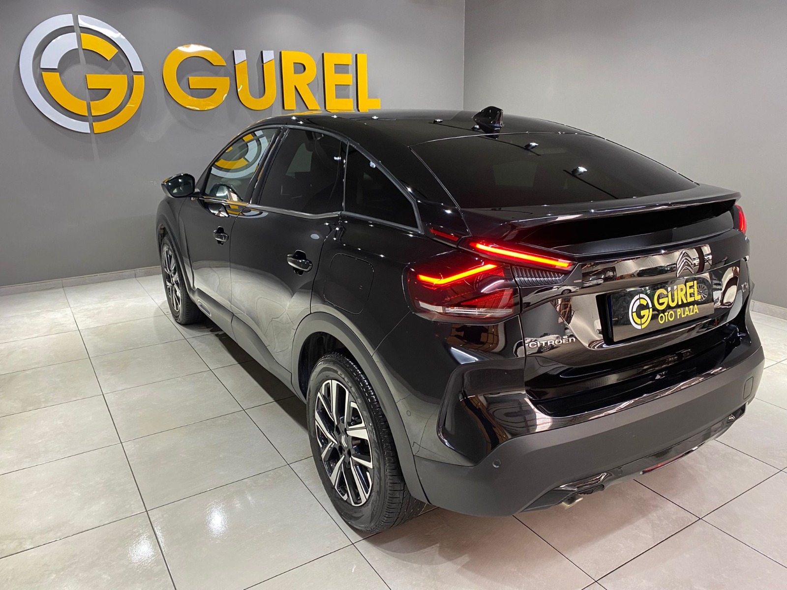 2024 Benzin Otomatik Citroen C4 Siyah Gürel Tasarım Aksesuar Otomotiv San. Tic. Ltd. Şti.