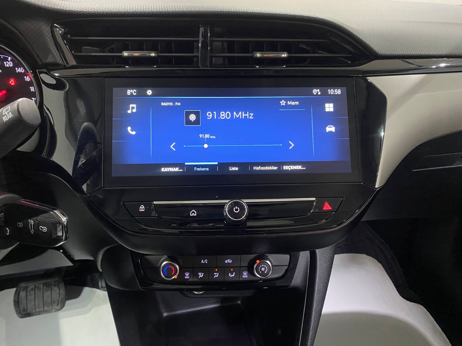 2025 Benzin Otomatik Opel Corsa Siyah Gürel Tasarım Aksesuar Otomotiv San. Tic. Ltd. Şti.