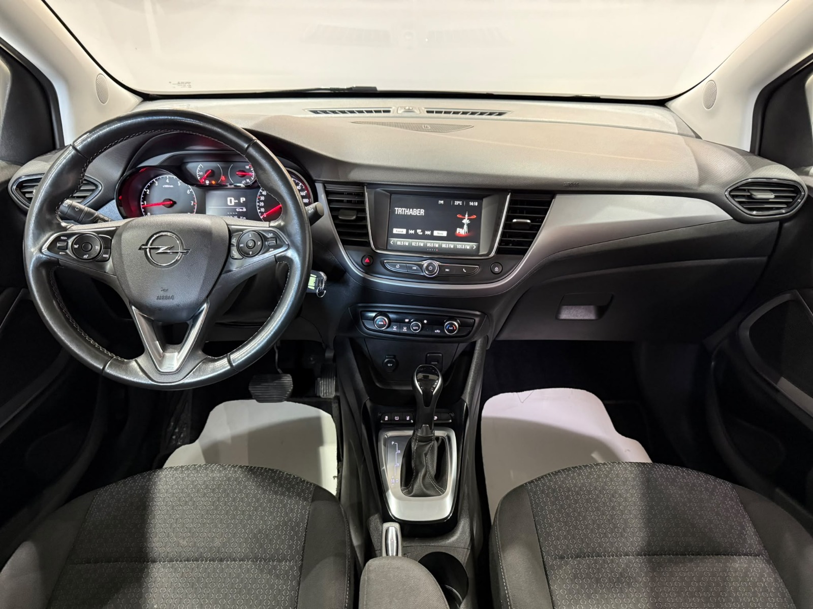2024 Benzin Otomatik Opel Crossland Gri Gürel Tasarım Aksesuar Otomotiv San. Tic. Ltd. Şti.