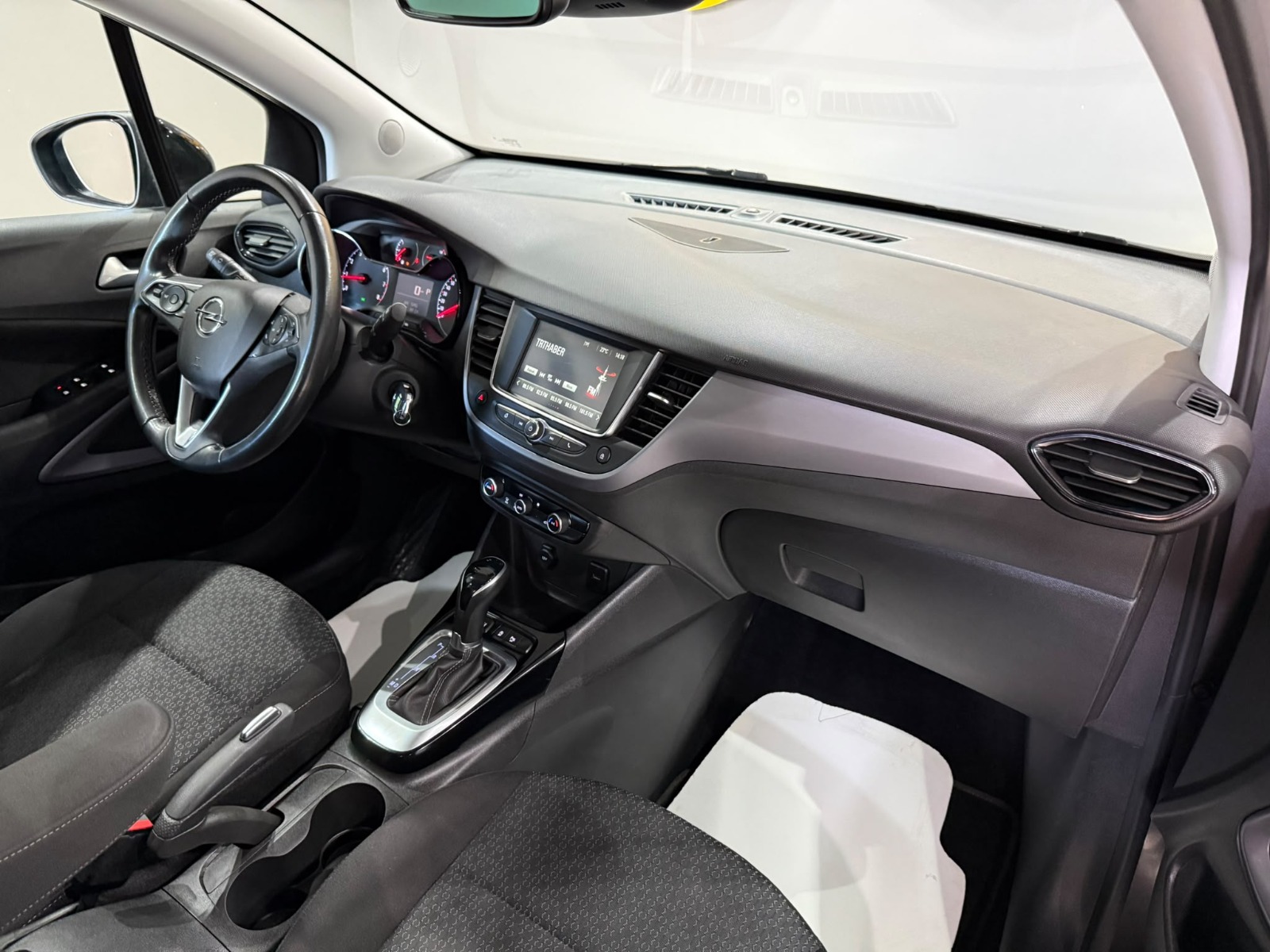 2024 Benzin Otomatik Opel Crossland Gri Gürel Tasarım Aksesuar Otomotiv San. Tic. Ltd. Şti.