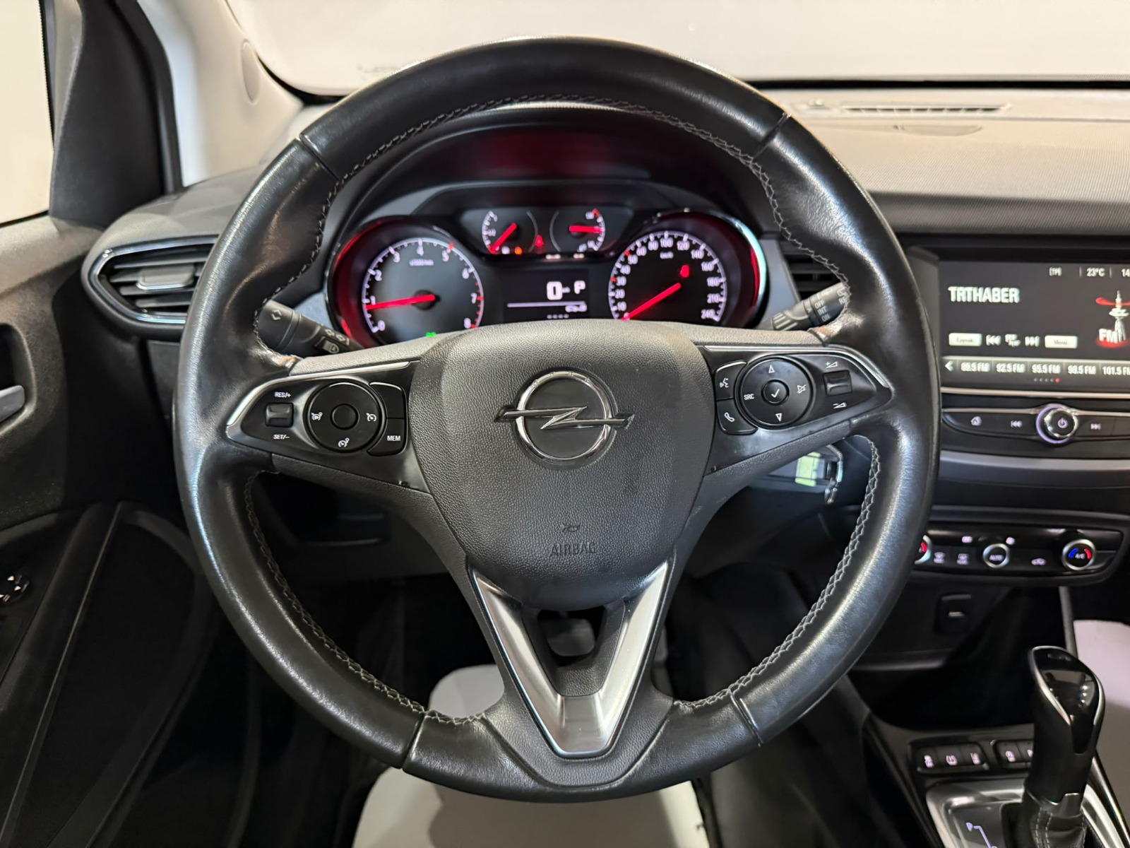2024 Benzin Otomatik Opel Crossland Gri Gürel Tasarım Aksesuar Otomotiv San. Tic. Ltd. Şti.