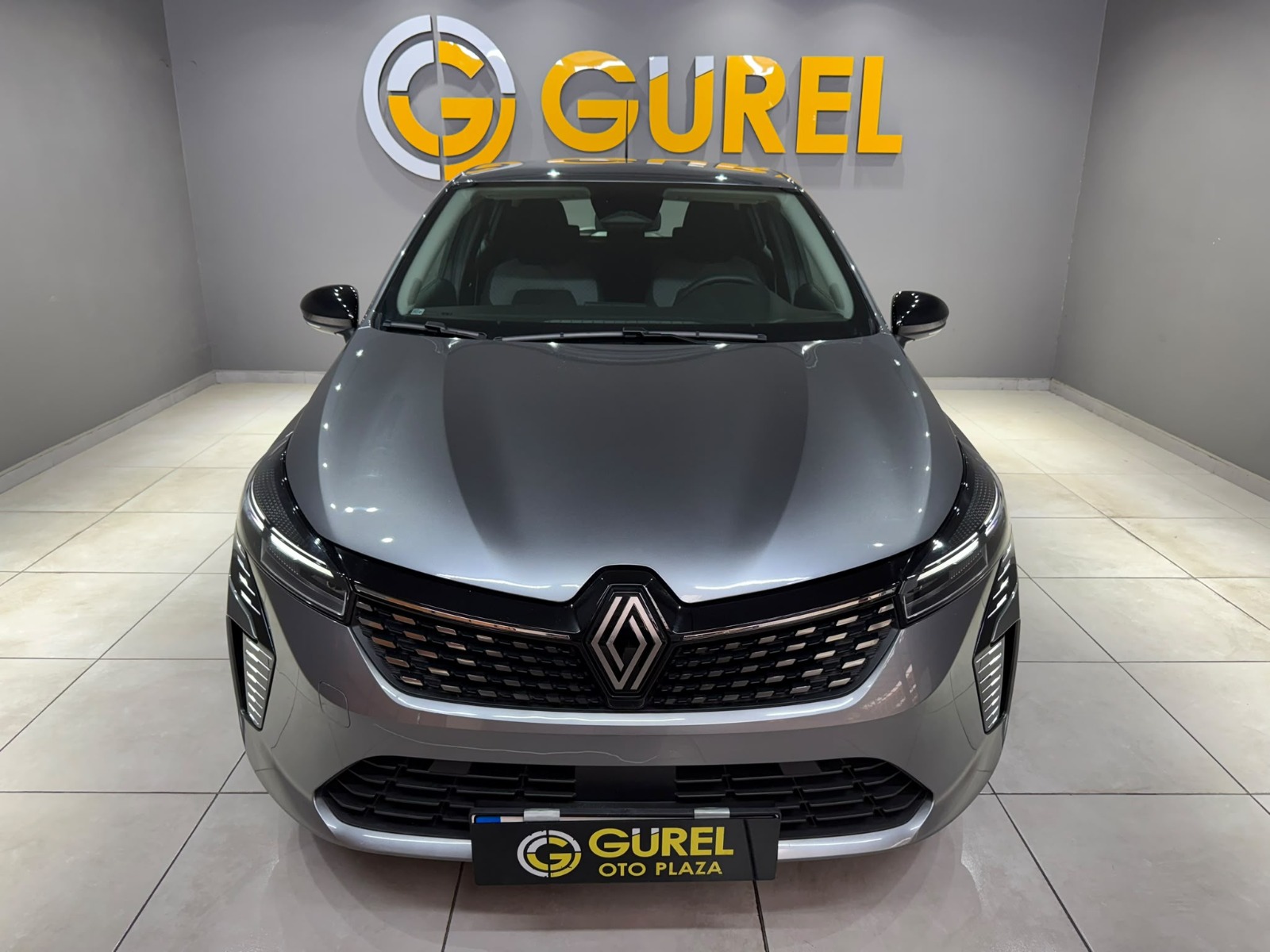 2025 Benzin Otomatik Renault Clio Gri Gürel Tasarım Aksesuar Otomotiv San. Tic. Ltd. Şti.