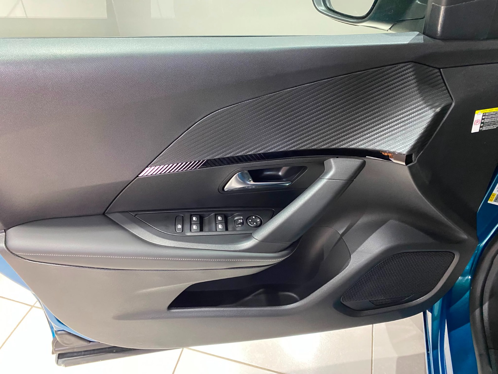 2025 Benzin Otomatik Peugeot 2008 Mavi Gürel Tasarım Aksesuar Otomotiv San. Tic. Ltd. Şti.