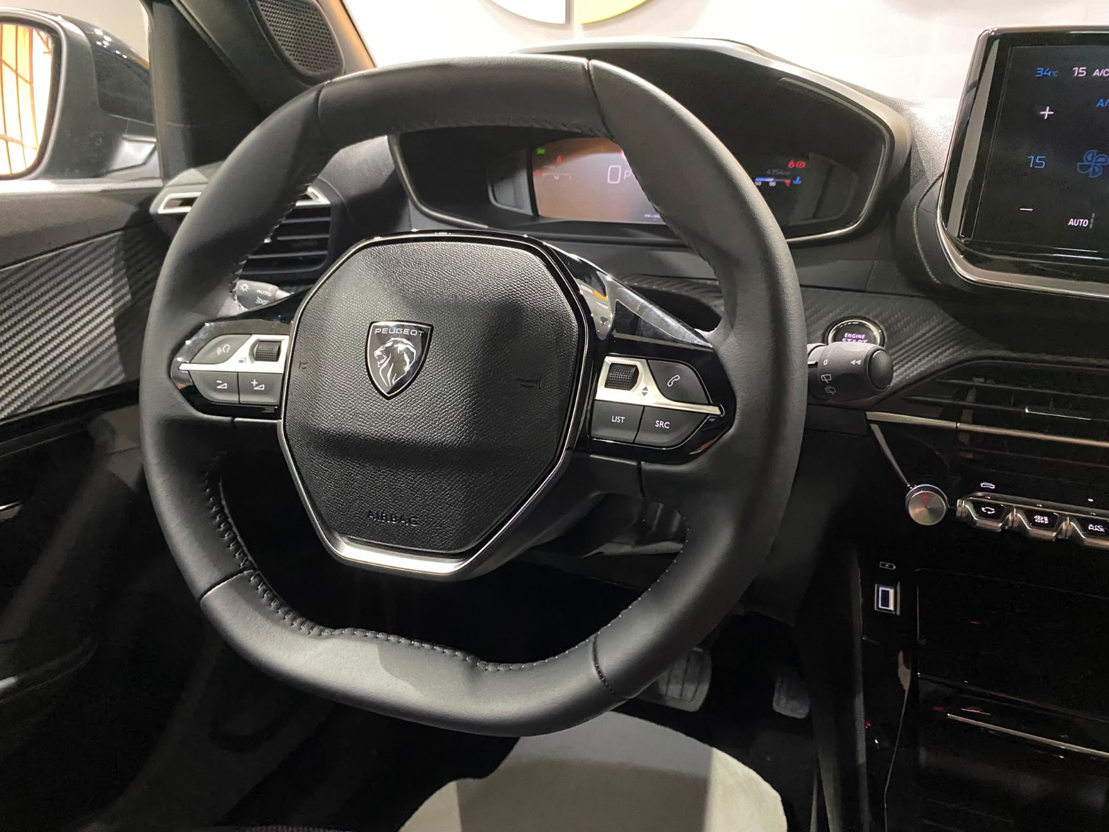 2025 Benzin Otomatik Peugeot 2008 Mavi Gürel Tasarım Aksesuar Otomotiv San. Tic. Ltd. Şti.