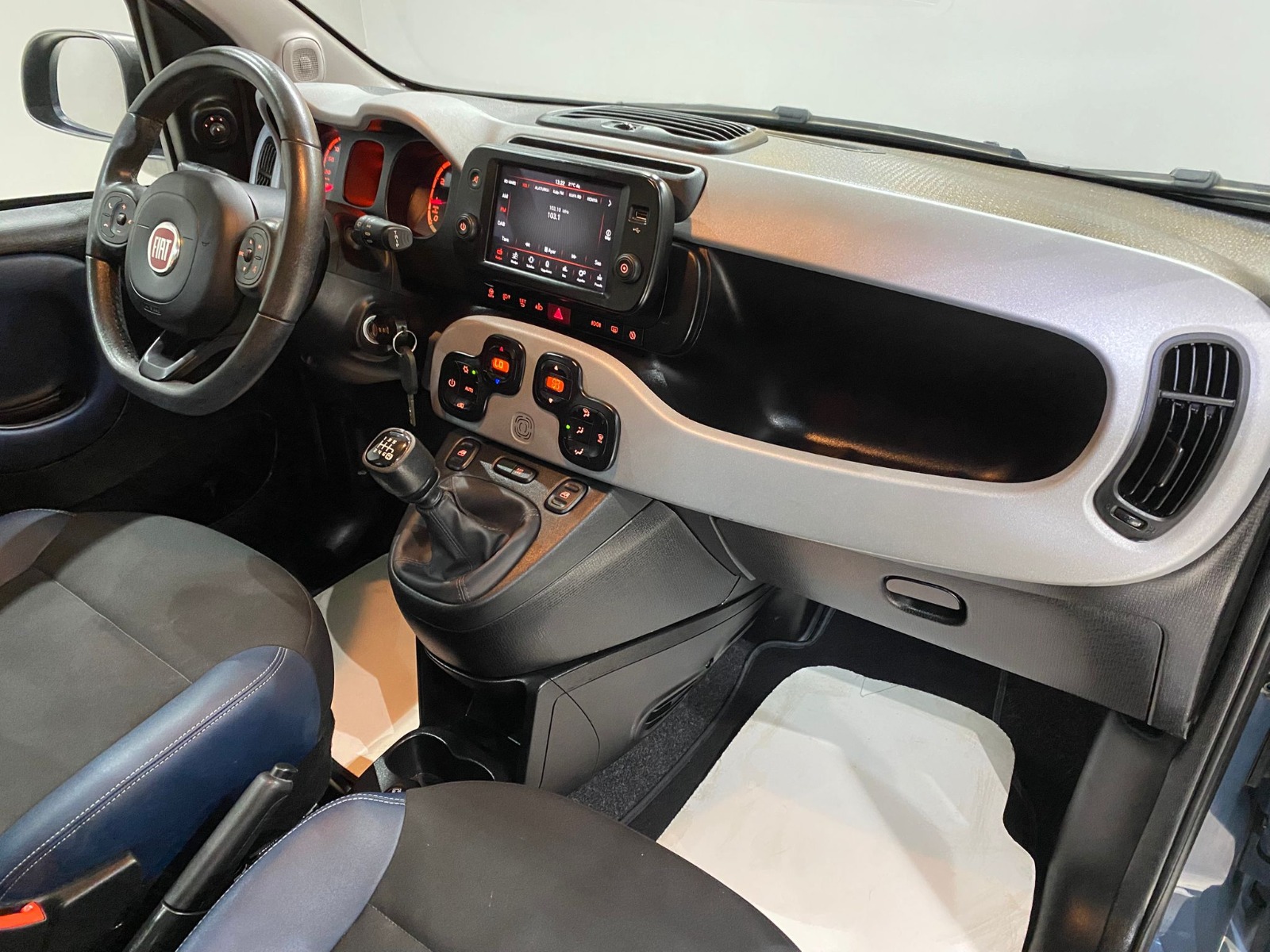2021 MHEV Manuel Fiat Panda Mavi Gürel Tasarım Aksesuar Otomotiv San. Tic. Ltd. Şti.
