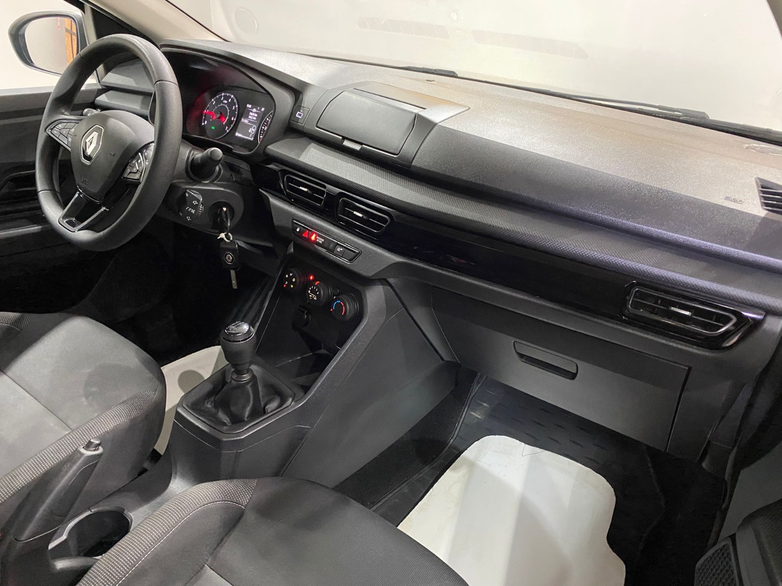 TaksitliOto.Net | 2.El Renault Taliant Sedan 1.0 SCE Joy | Manuel & Benzin | Beyaz | İzmir.2el 2022 Benzin Manuel Renault Taliant Beyaz Gürel Tasarım Aksesuar Otomotiv San. Tic. Ltd. Şti.