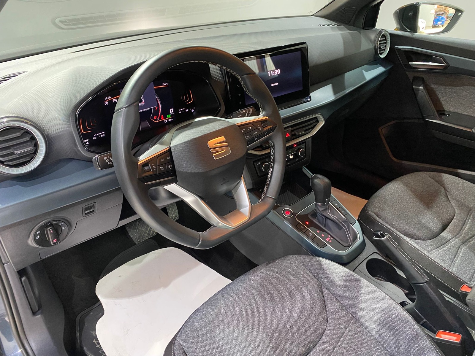 2024 Benzin Otomatik Seat Arona Gri Gürel Tasarım Aksesuar Otomotiv San. Tic. Ltd. Şti.