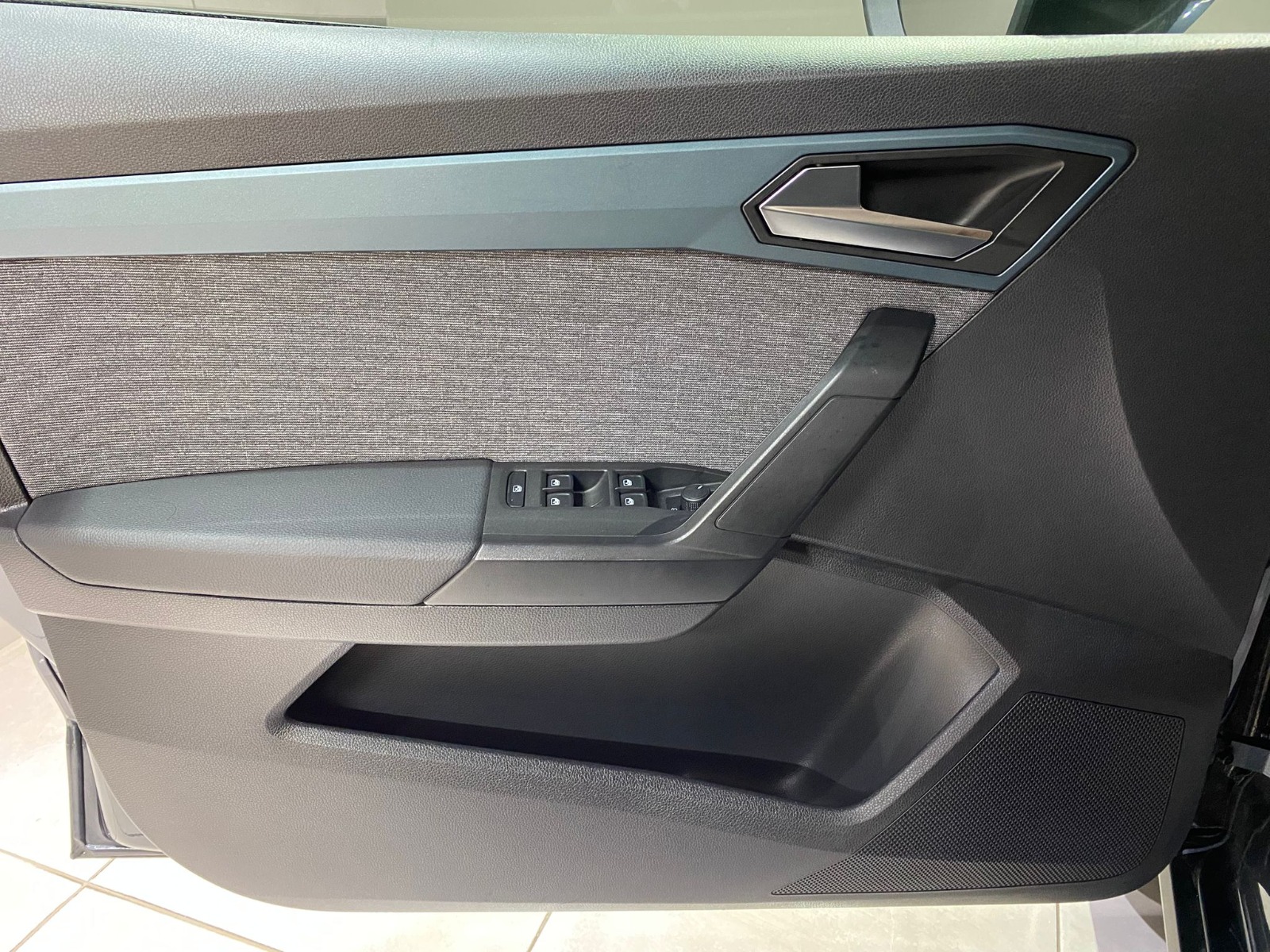 2024 Benzin Otomatik Seat Arona Gri Gürel Tasarım Aksesuar Otomotiv San. Tic. Ltd. Şti.