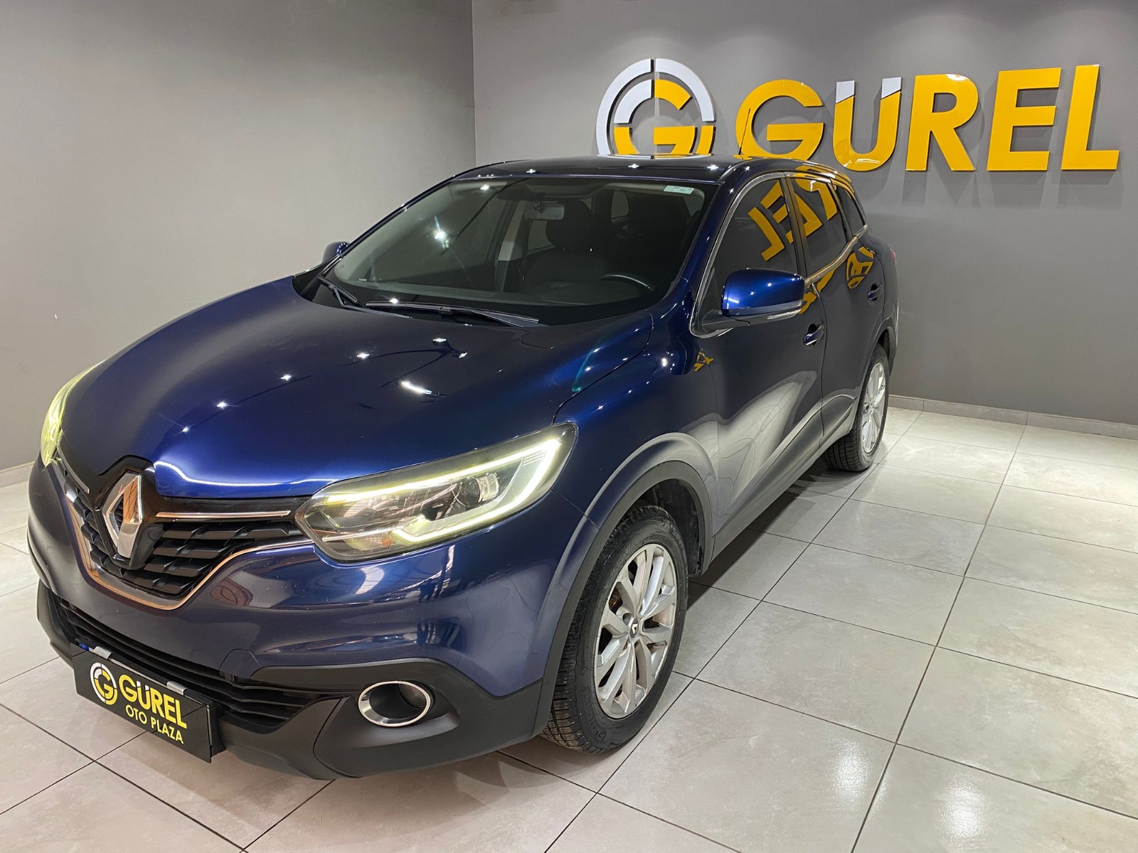 2017 Dizel Otomatik Renault Kadjar Mavi Gürel Tasarım Aksesuar Otomotiv San. Tic. Ltd. Şti.