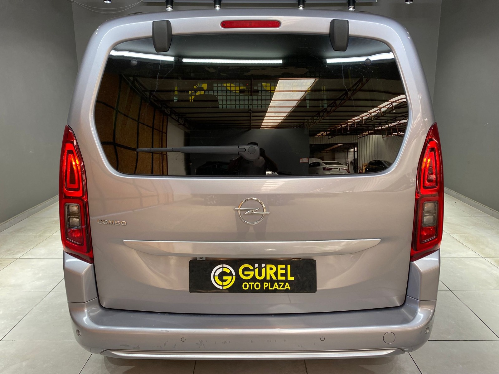 2023 Dizel Otomatik Opel Combo Gri Gürel Tasarım Aksesuar Otomotiv San. Tic. Ltd. Şti.