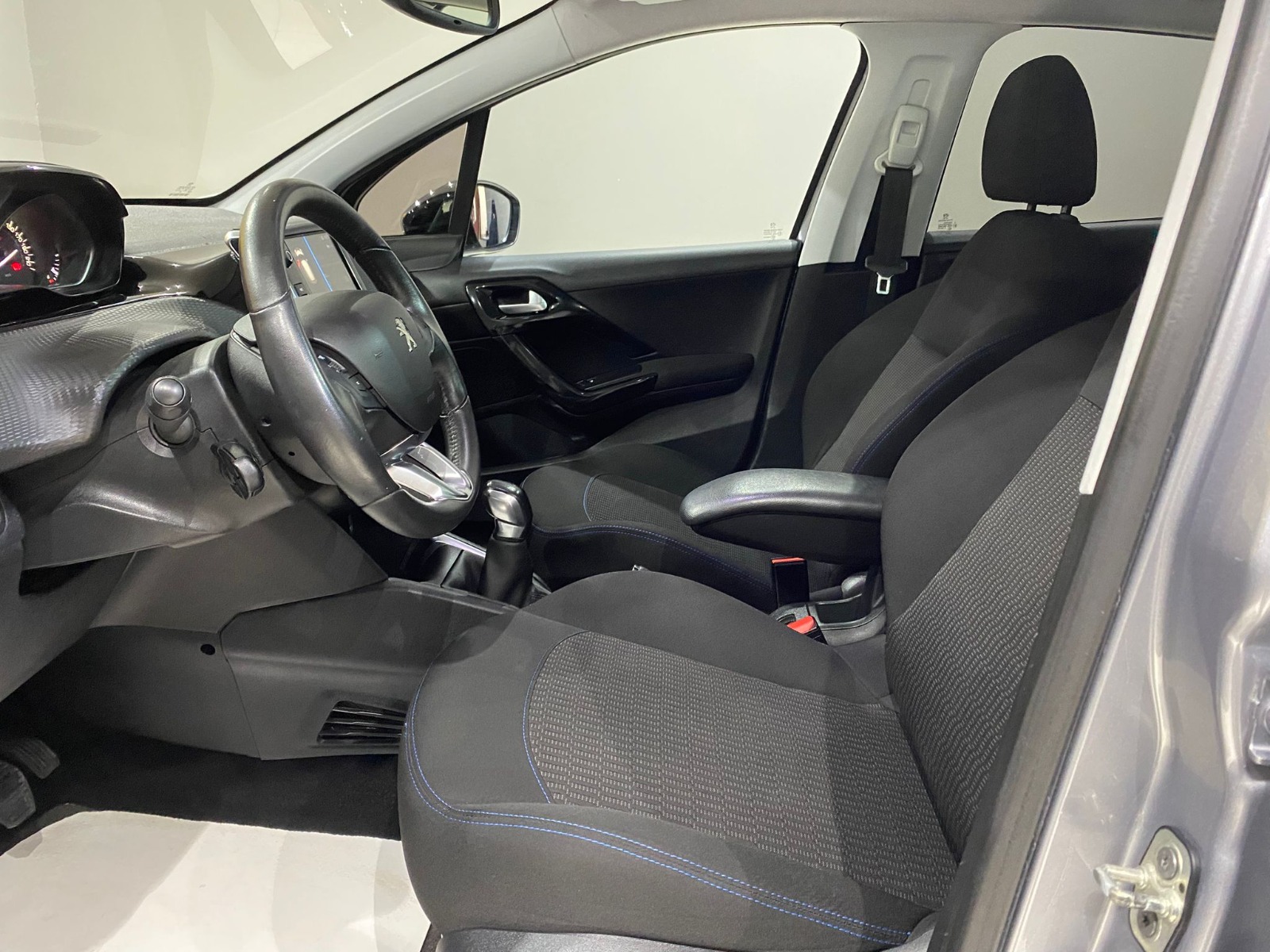 2020 Dizel Manuel Peugeot 208 Gri Gürel Tasarım Aksesuar Otomotiv San. Tic. Ltd. Şti.