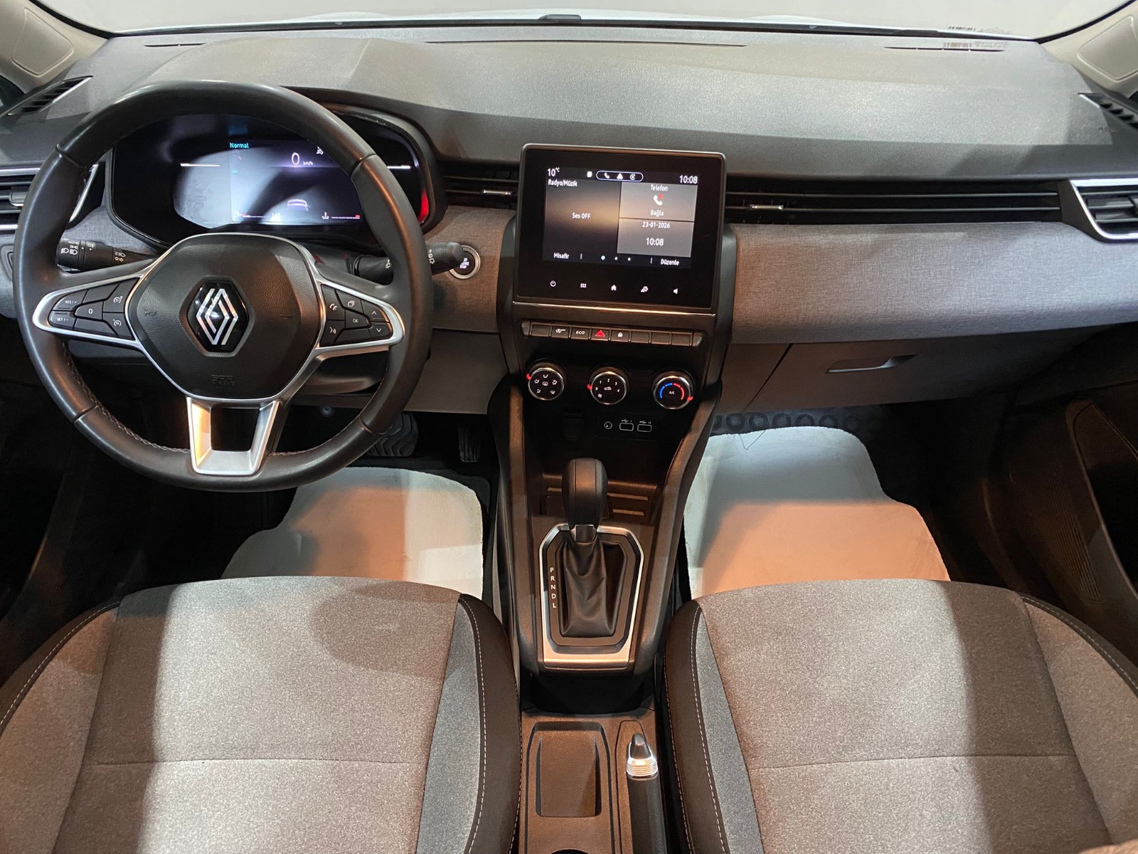 2024 Benzin Otomatik Renault Clio Beyaz Gürel Tasarım Aksesuar Otomotiv San. Tic. Ltd. Şti.