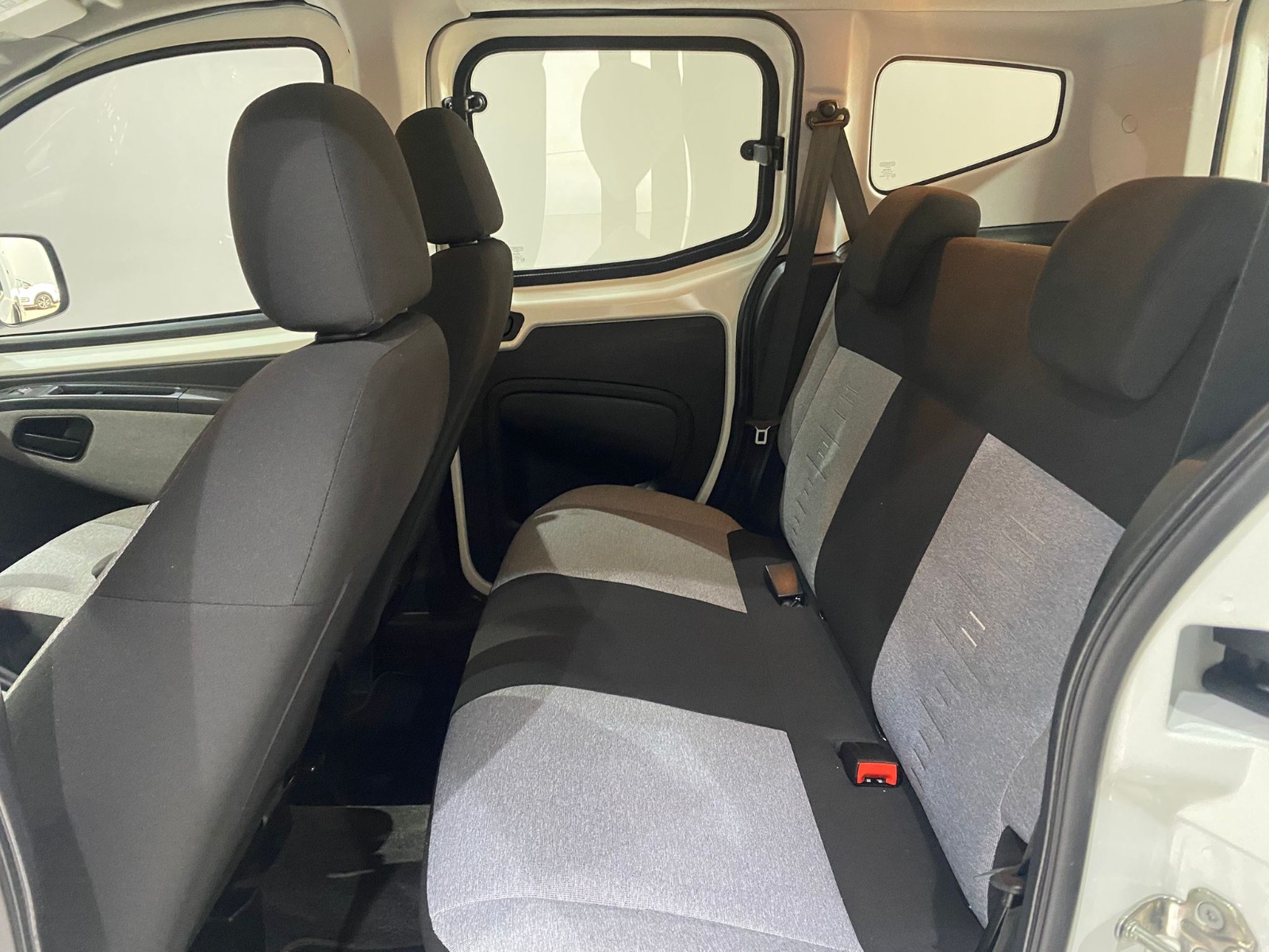 2024 Benzin Manuel Fiat Fiorino Beyaz Gürel Tasarım Aksesuar Otomotiv San. Tic. Ltd. Şti.