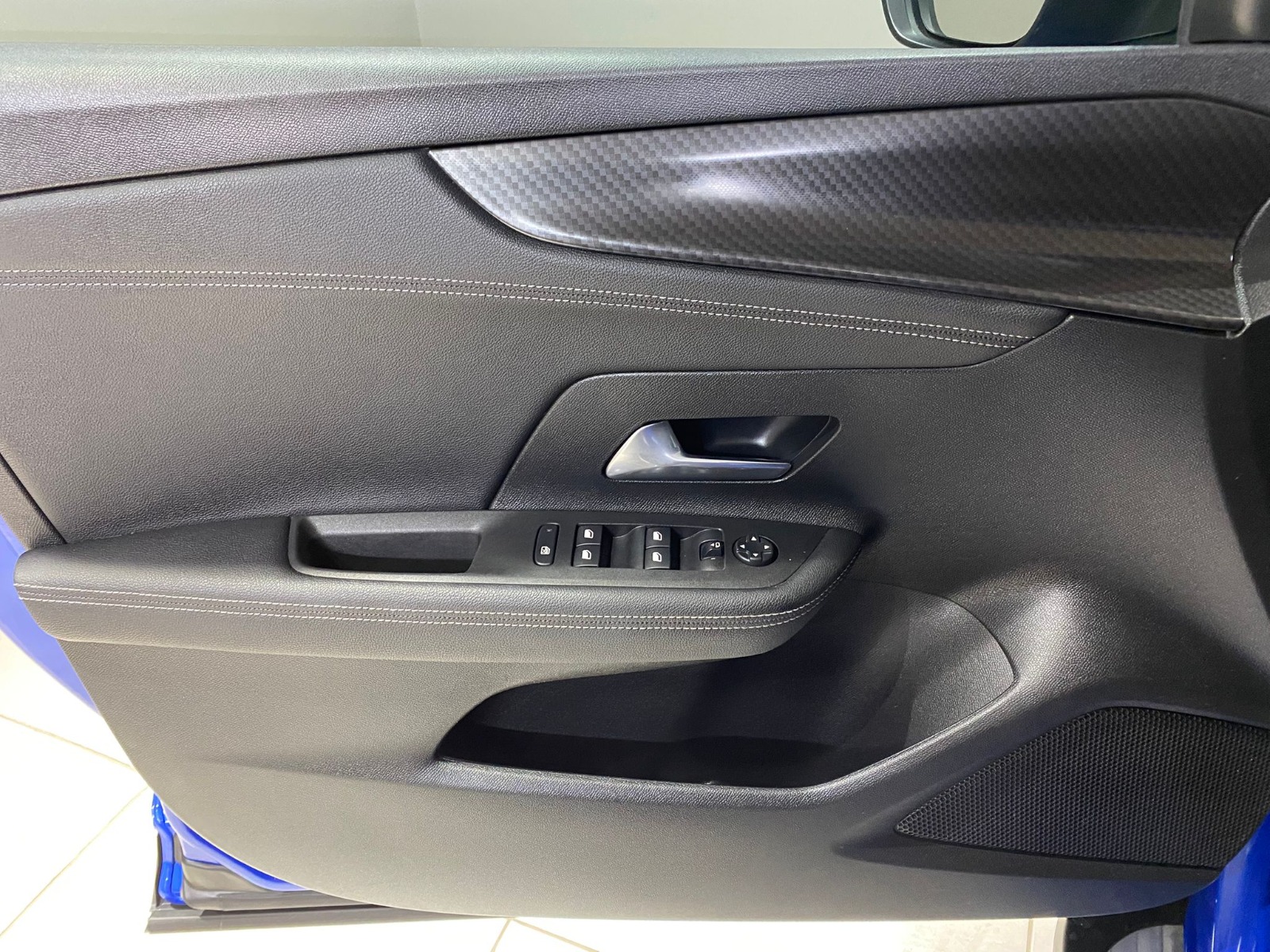 TaksitliOto.Net | 2.El Opel Mokka SUV 1.2 Turbo Ultimate Otomatik | Otomatik & Benzin | Mavi | İzmir.2el 2023 Benzin Otomatik Opel Mokka Mavi Gürel Tasarım Aksesuar Otomotiv San. Tic. Ltd. Şti.